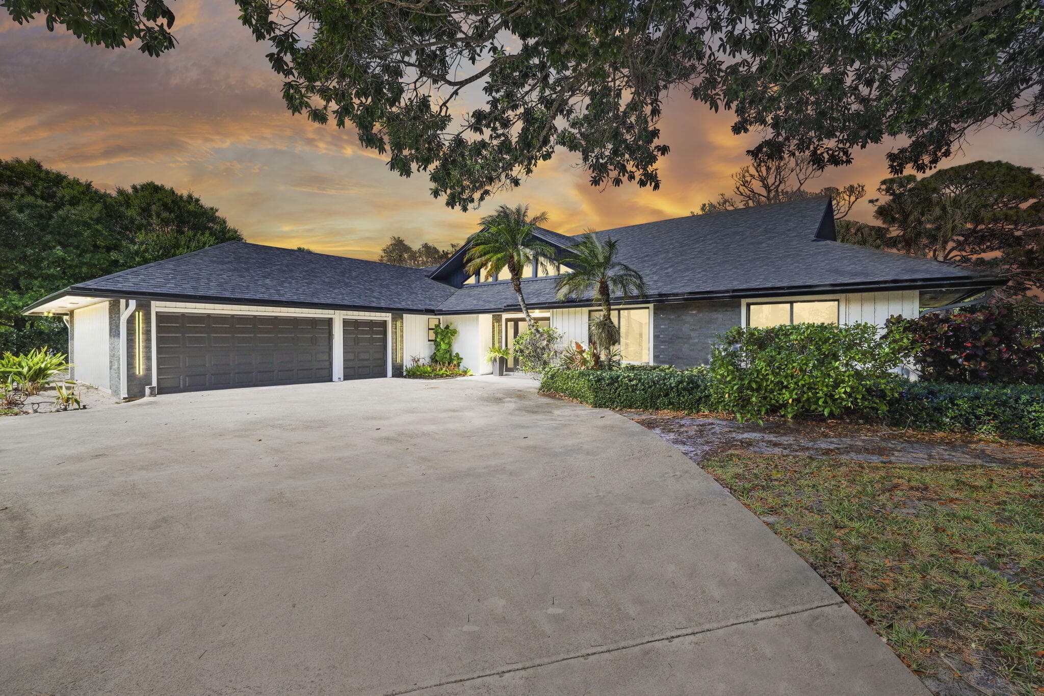 6549 Eastpointe Pines Street, Palm Beach Gardens, FL 33418 — photo 1 of 78