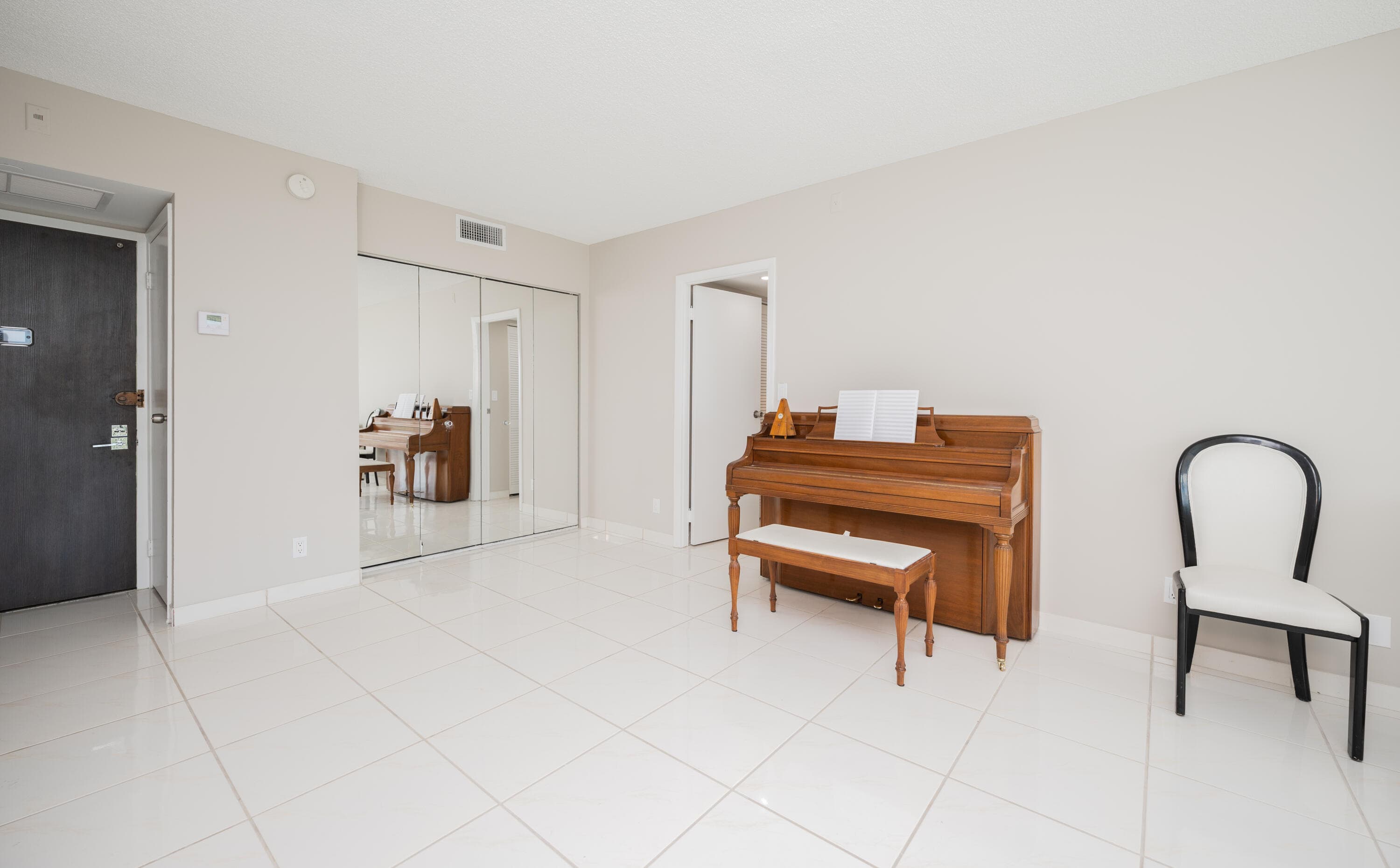 20335 W Country Club Drive 1704, Aventura, FL 33180 — photo 2 of 25
