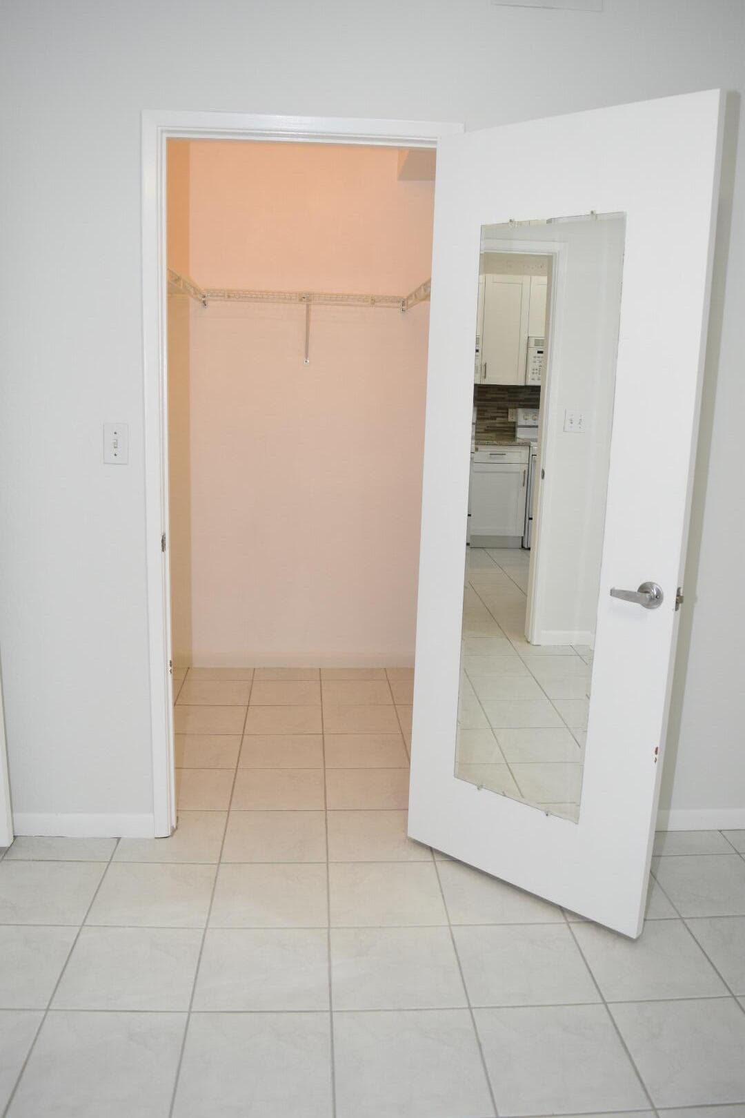 2010 Taylor Street 7b, Hollywood, FL 33020 — photo 4 of 18