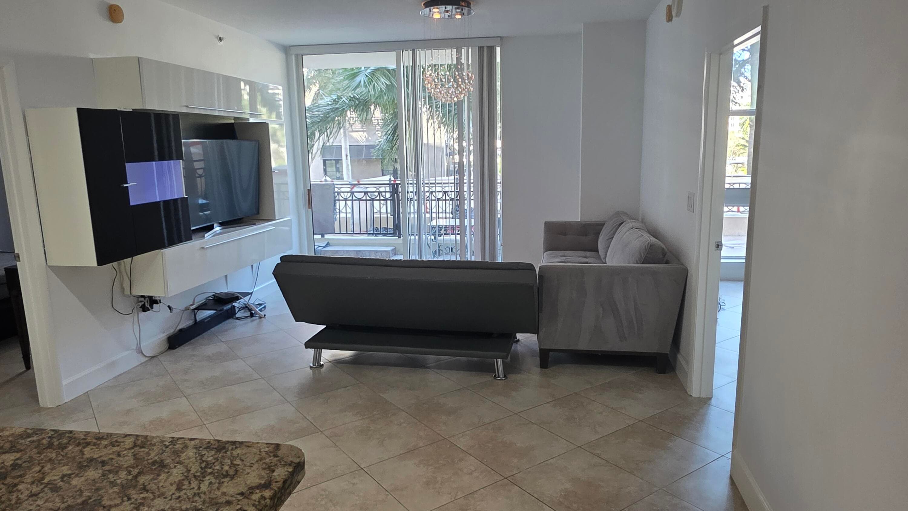 550 Okeechobee Boulevard 308, West Palm Beach, FL 33401 — photo 2 of 10