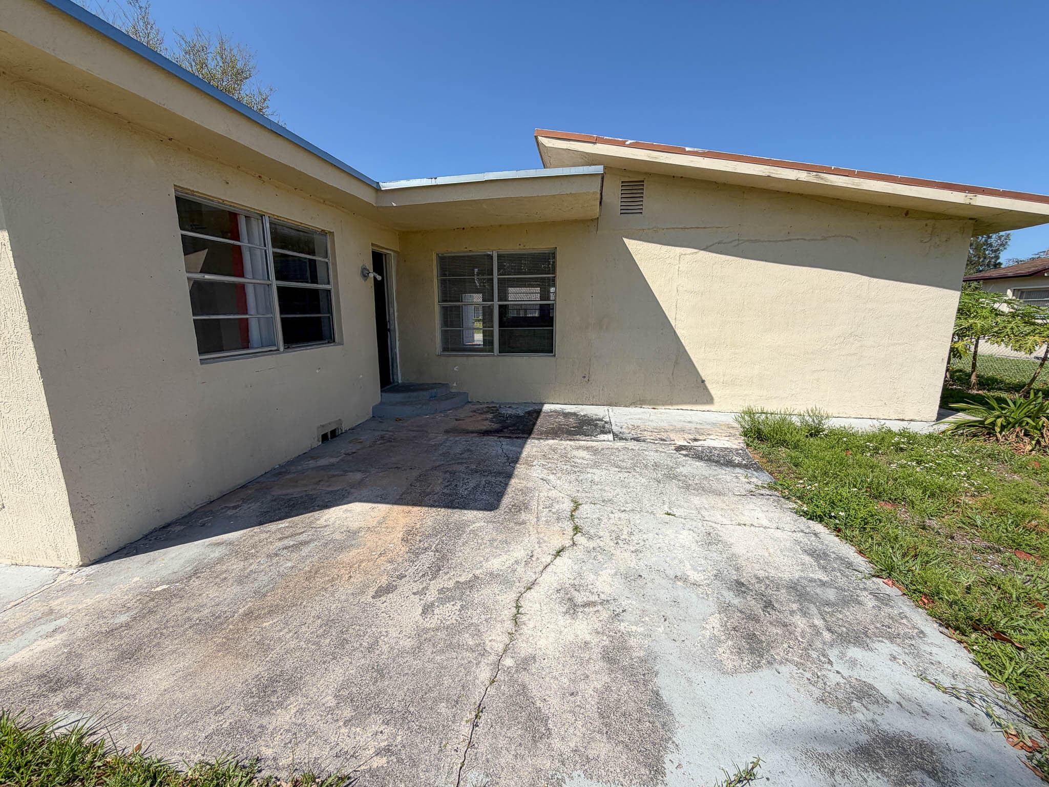 2250 NW 27th Street, Oakland Park, FL 33311 — photo 21 of 27