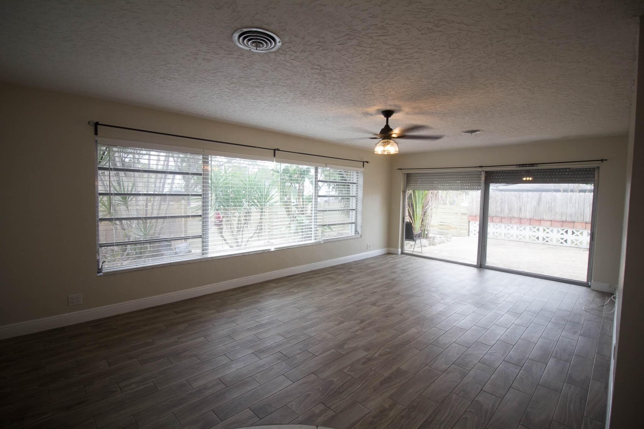 909 NE 12th Avenue, Pompano Beach, FL 33060 — photo 4 of 27