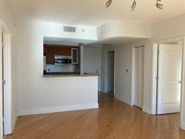110 Washington Avenue 1717, Miami Beach, FL 33139 — photo 2 of 24