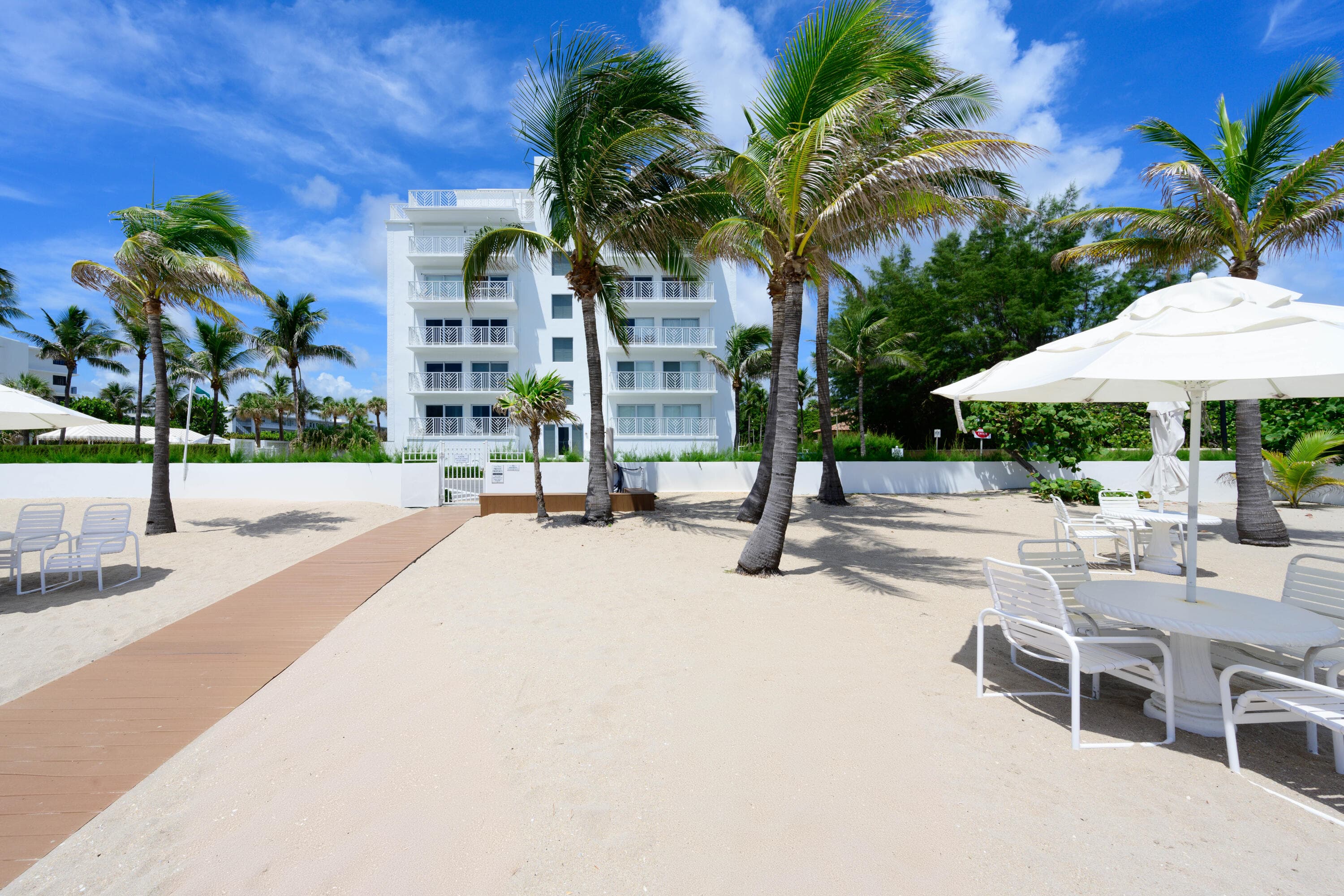 170 N Ocean Boulevard 303, Palm Beach, FL 33480 — photo 3 of 43