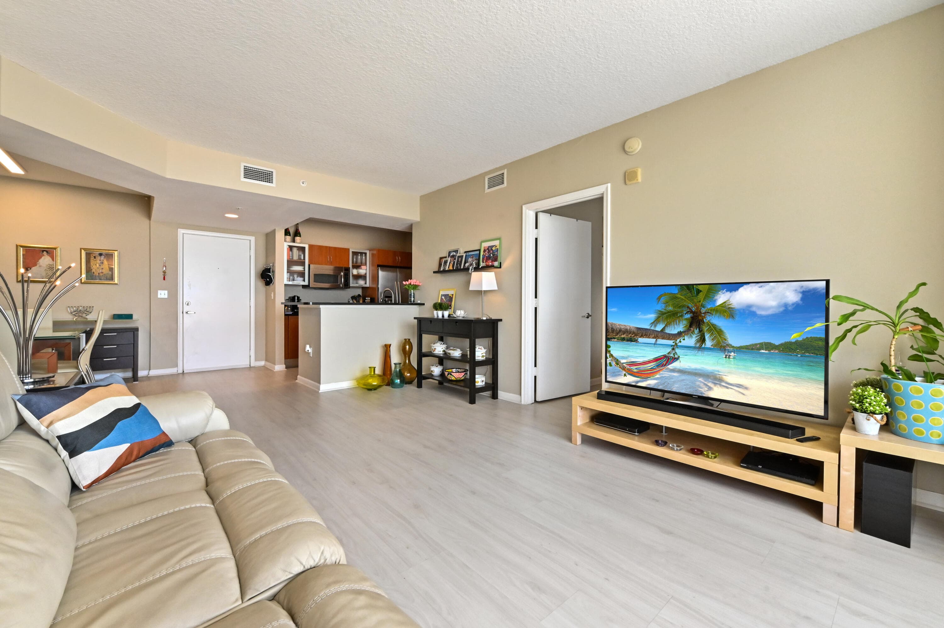 18800 NE 29th Avenue 816, Aventura, FL 33180 — photo 14 of 35