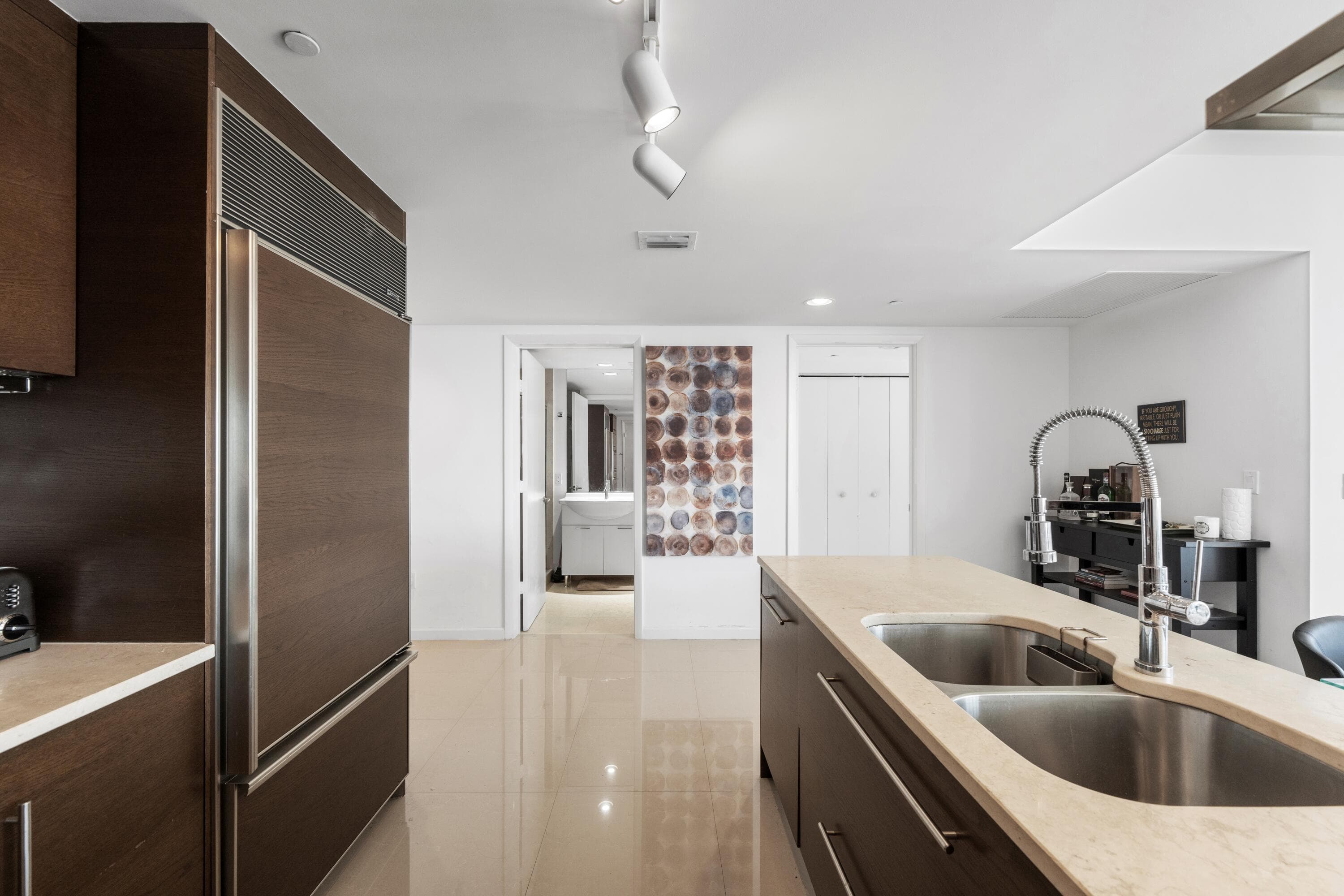 495 Brickell Avenue 811, Miami, FL 33131 — photo 10 of 47