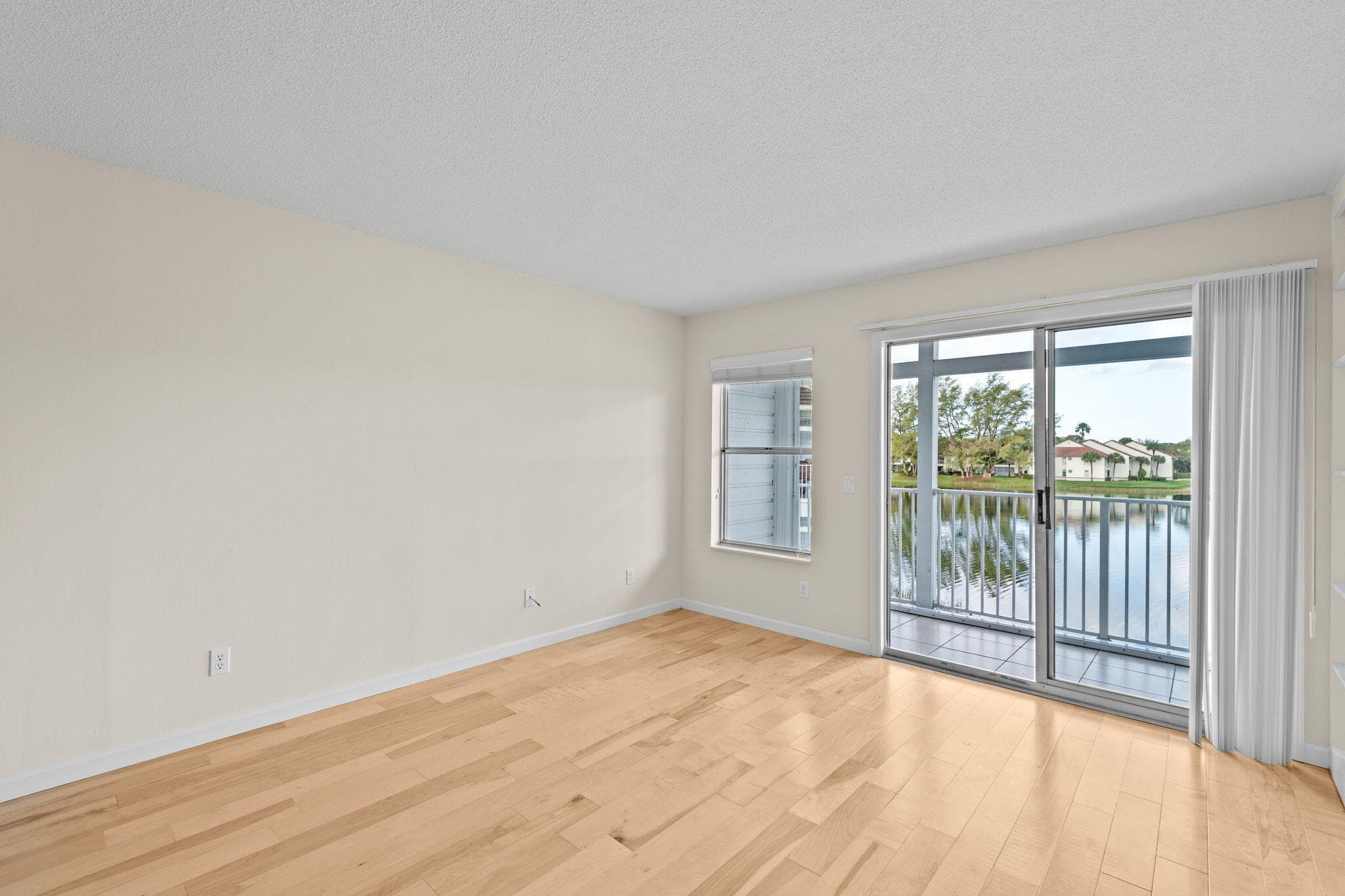 286 Cypress Point Drive, Palm Beach Gardens, FL 33418 — photo 10 of 38