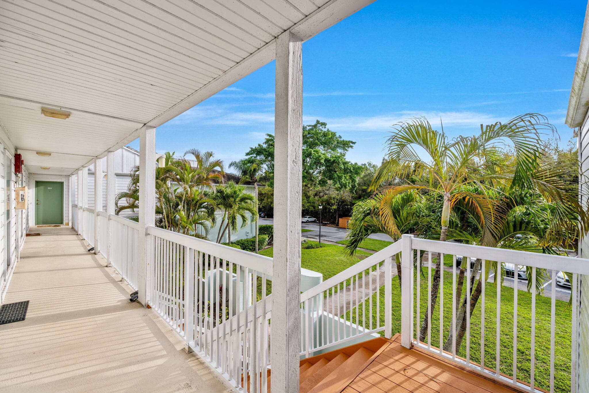 286 Cypress Point Drive, Palm Beach Gardens, FL 33418 — photo 18 of 38