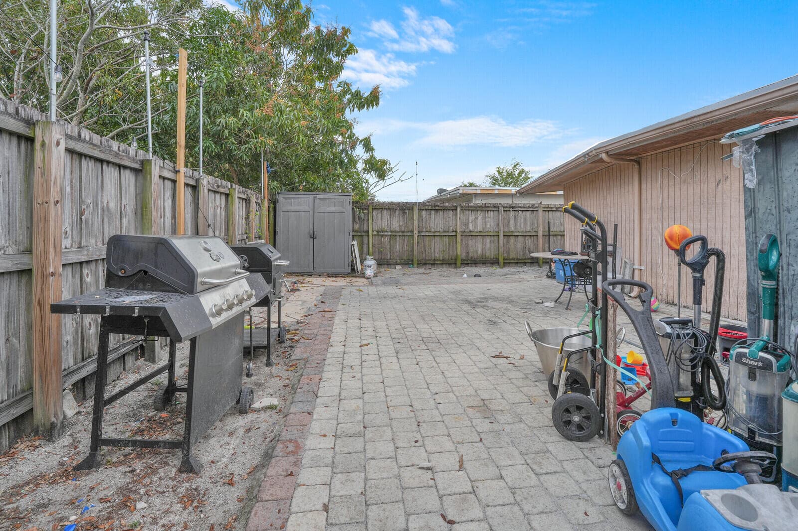 2040 NE 2nd Terrace, Pompano Beach, FL 33060 — photo 13 of 15