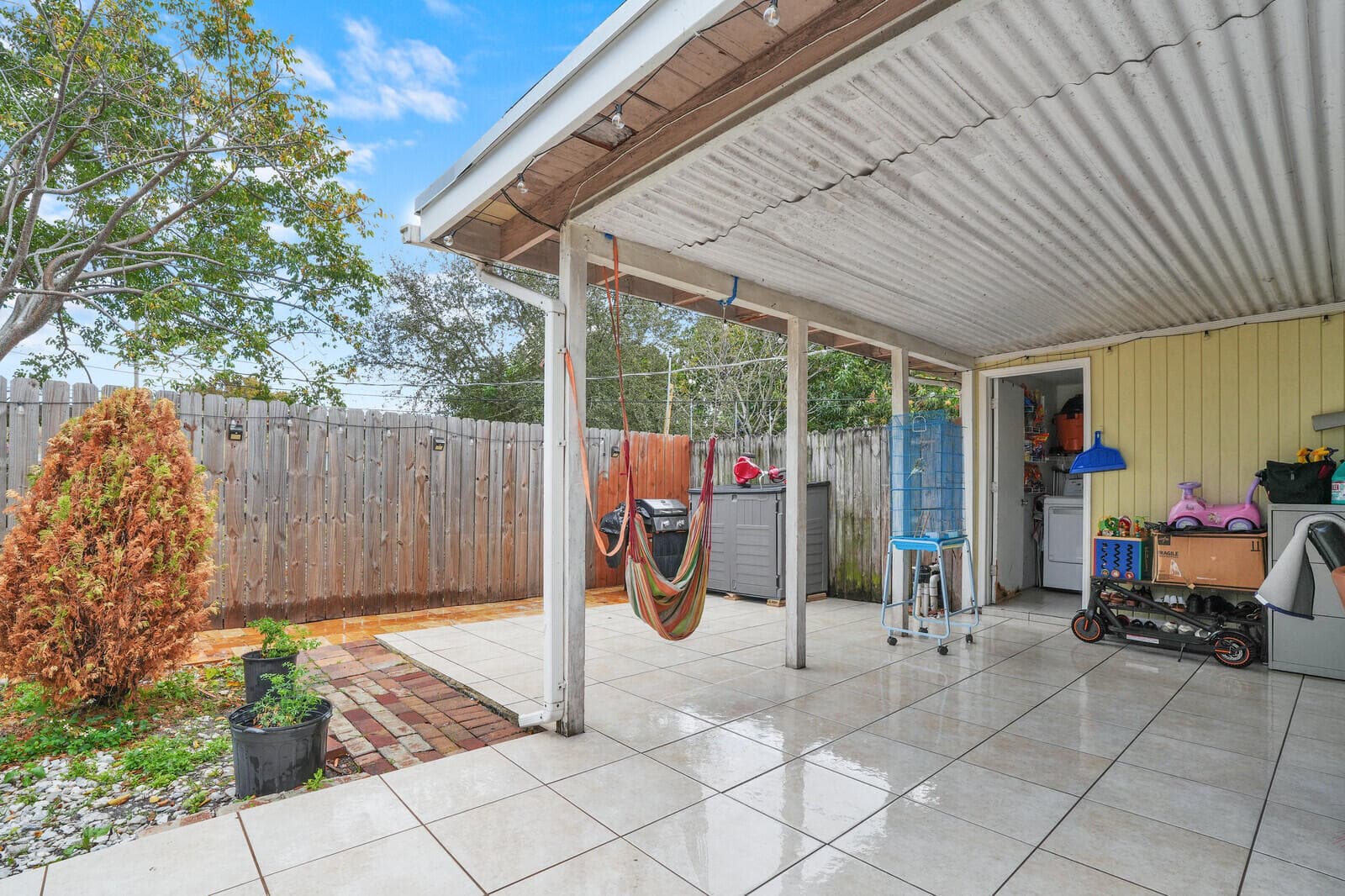 2040 NE 2nd Terrace, Pompano Beach, FL 33060 — photo 14 of 15