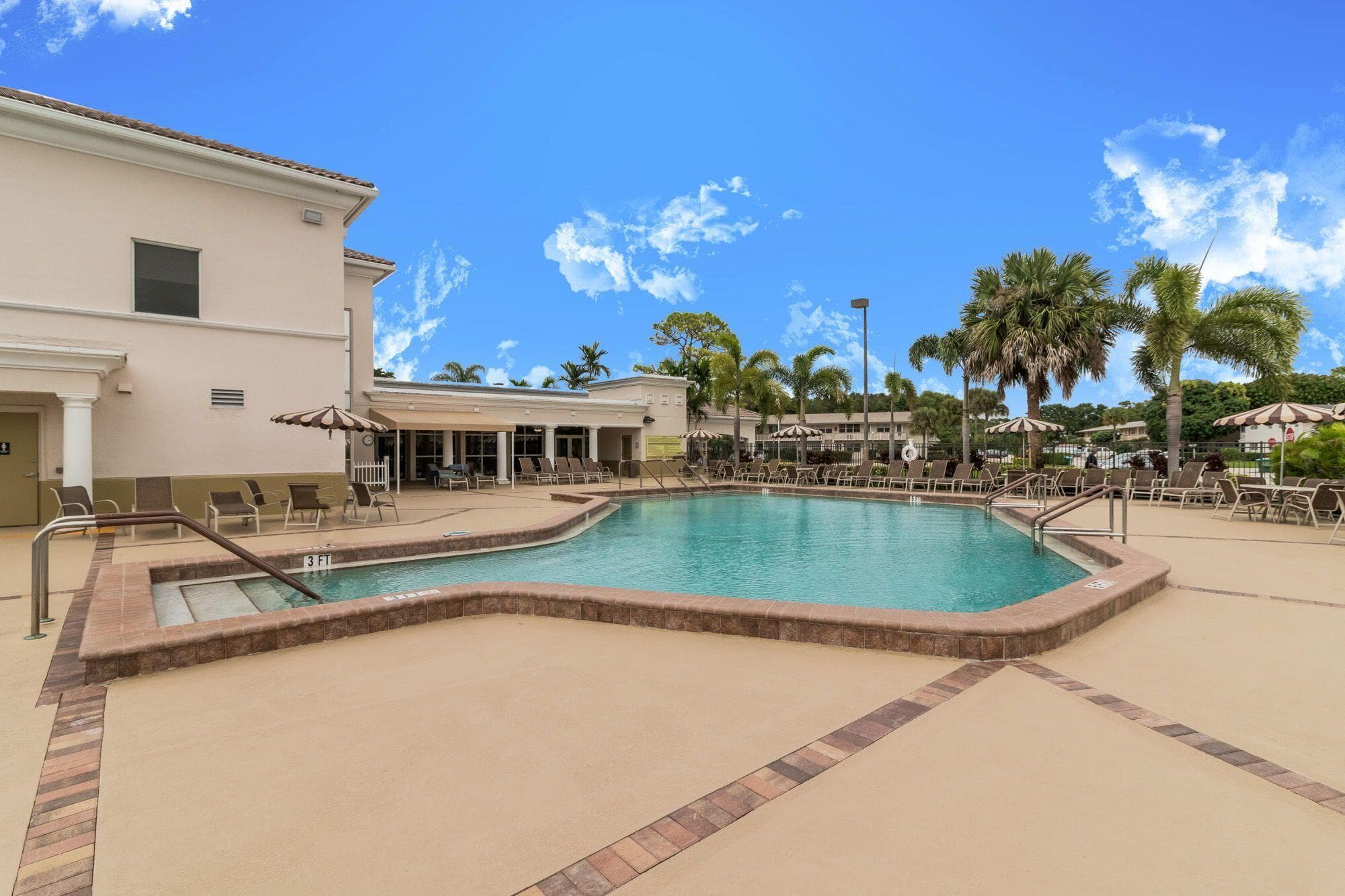240 Sheffield J, West Palm Beach, FL 33417 — photo 16 of 24