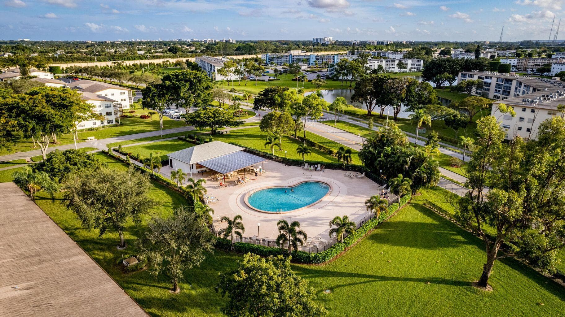588 Mansfield N, Boca Raton, FL 33434 — photo 12 of 27