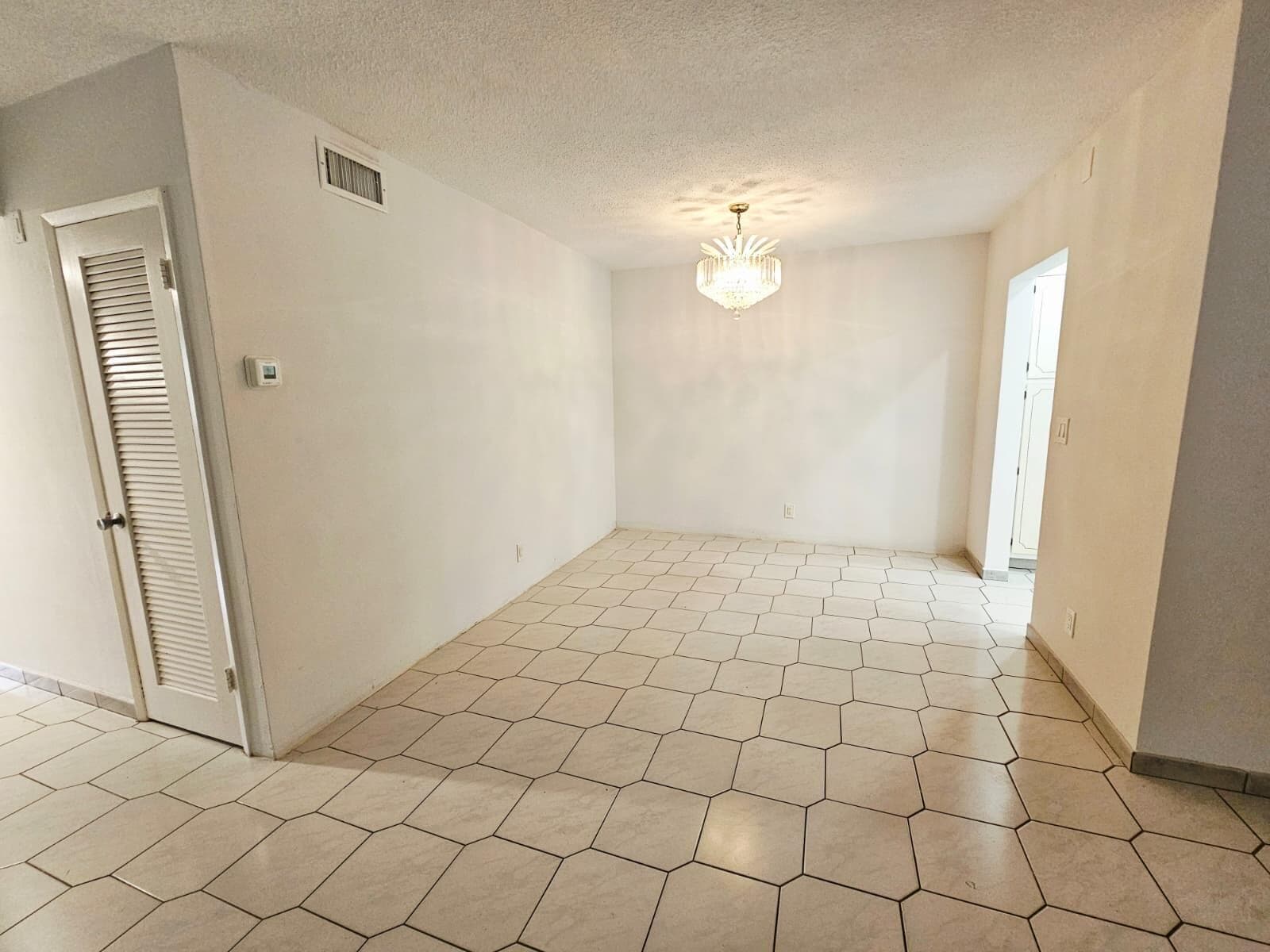 501 Blue Heron Drive 218a, Hallandale Beach, FL 33009 — photo 10 of 21