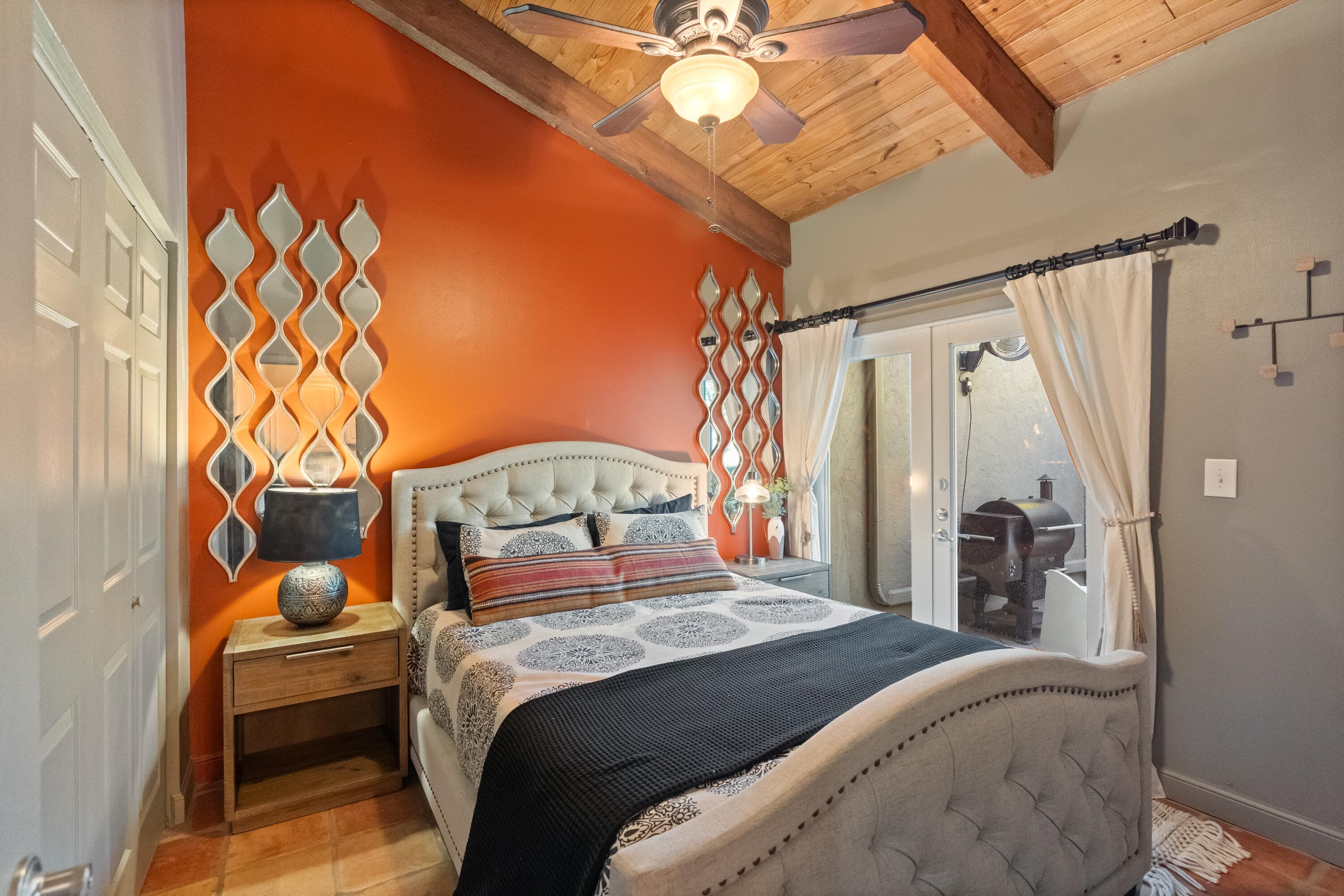 228 NE 16th Terrace, Fort Lauderdale, FL 33301 — photo 14 of 37