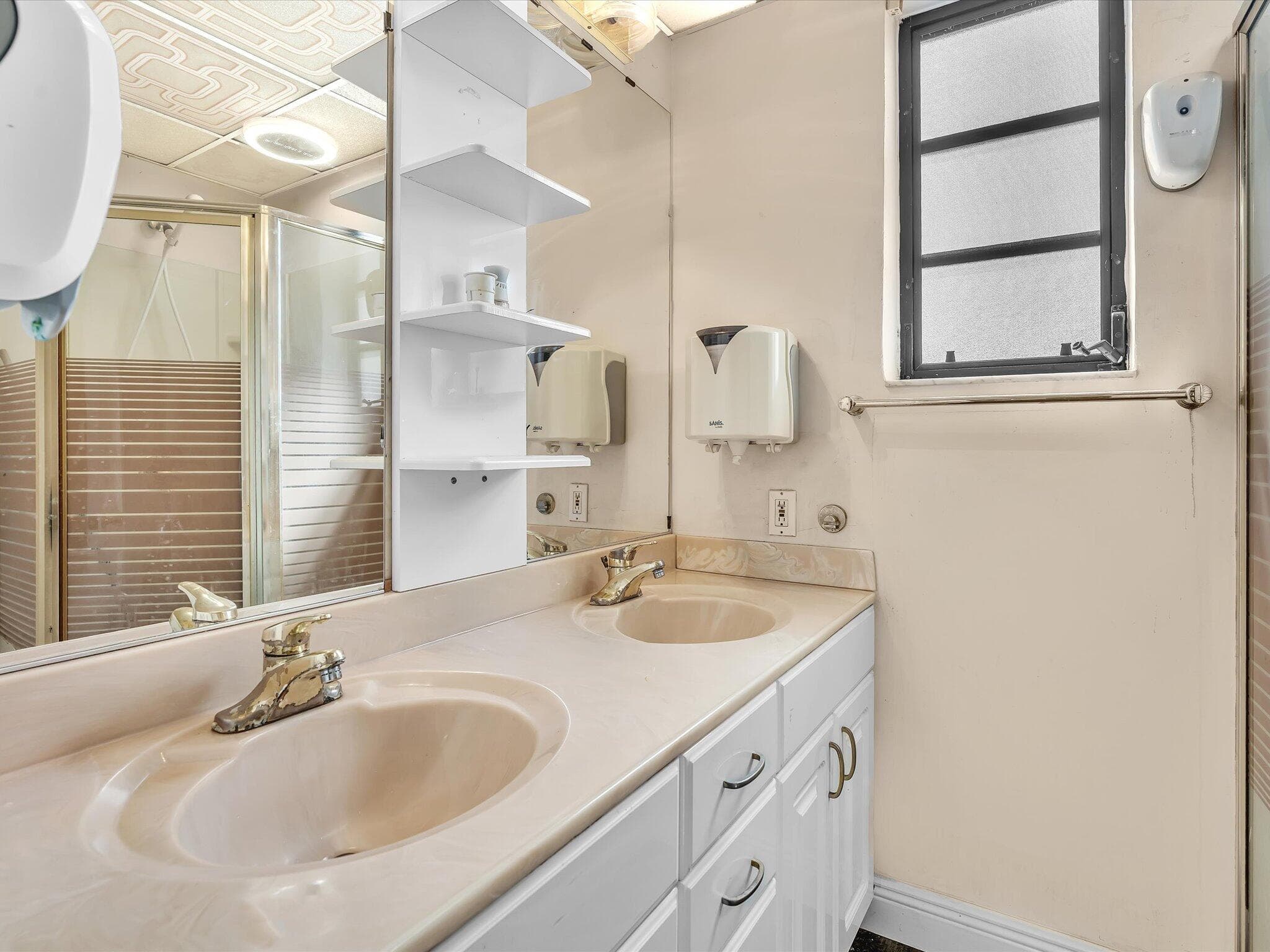 4901 SW 51st Street, Davie, FL 33314 — photo 20 of 68