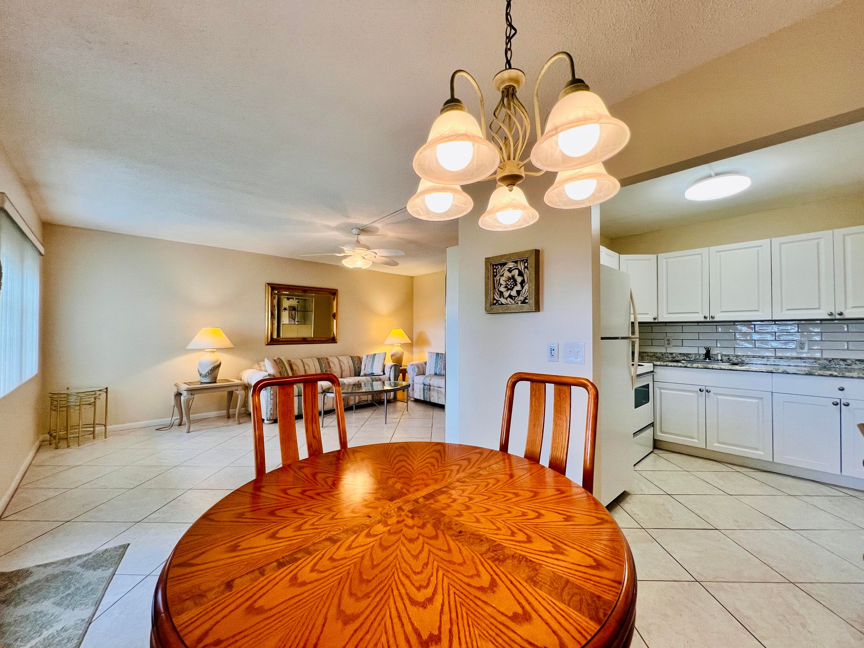 27 Sheffield B, West Palm Beach, FL 33417 — photo 3 of 18