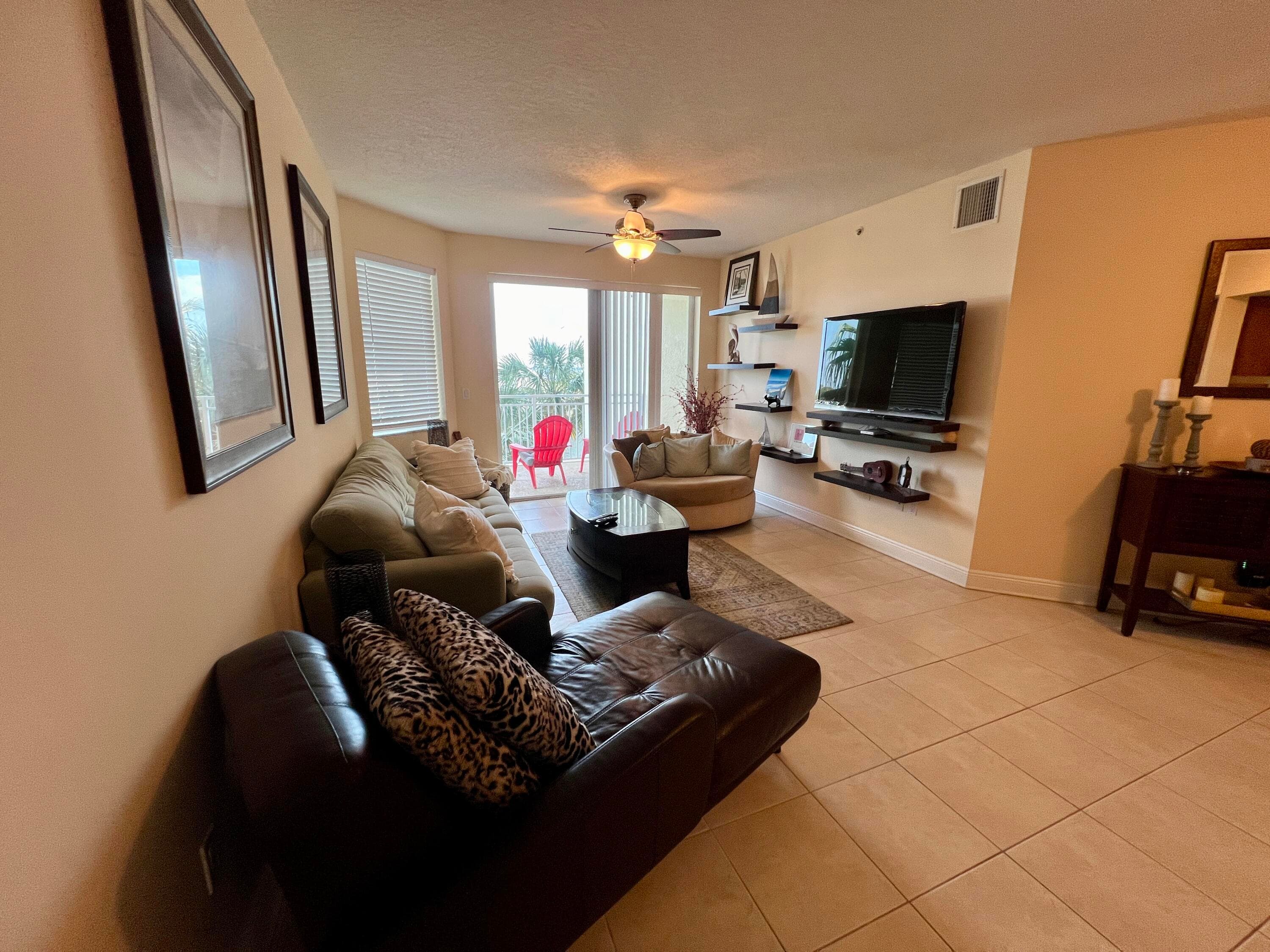 975 NW Flagler Avenue, Stuart, FL 34994 — photo 6 of 35