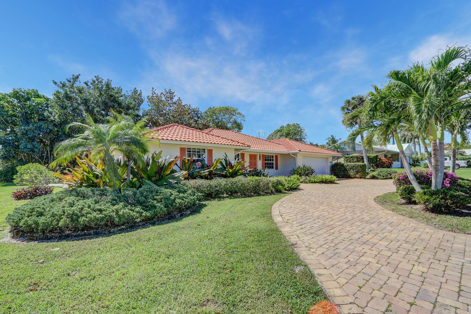 8574 SE Seagrape Way, Hobe Sound, FL 33455 — photo 2 of 38