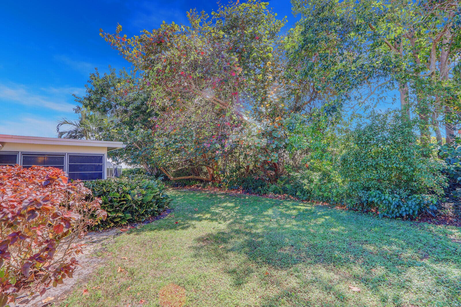 8574 SE Seagrape Way, Hobe Sound, FL 33455 — photo 37 of 38