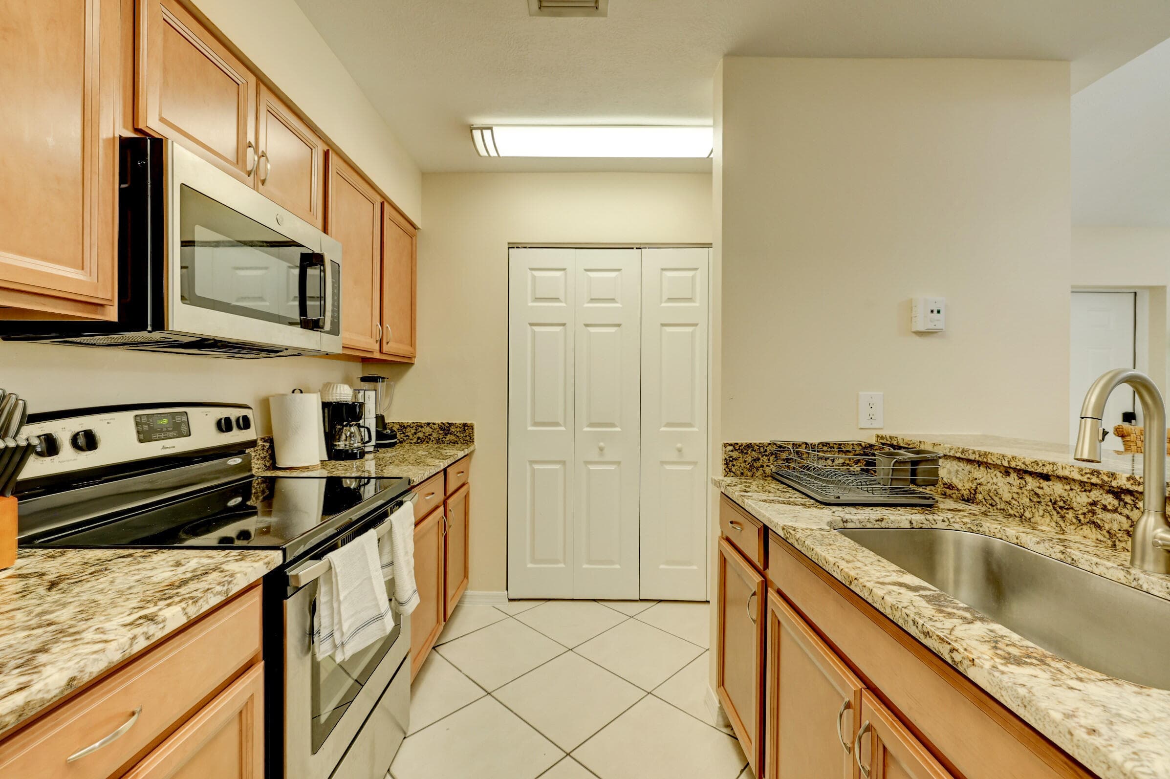 2910 SW Port St Lucie Boulevard, Port St. Lucie, FL 34953 — photo 9 of 18