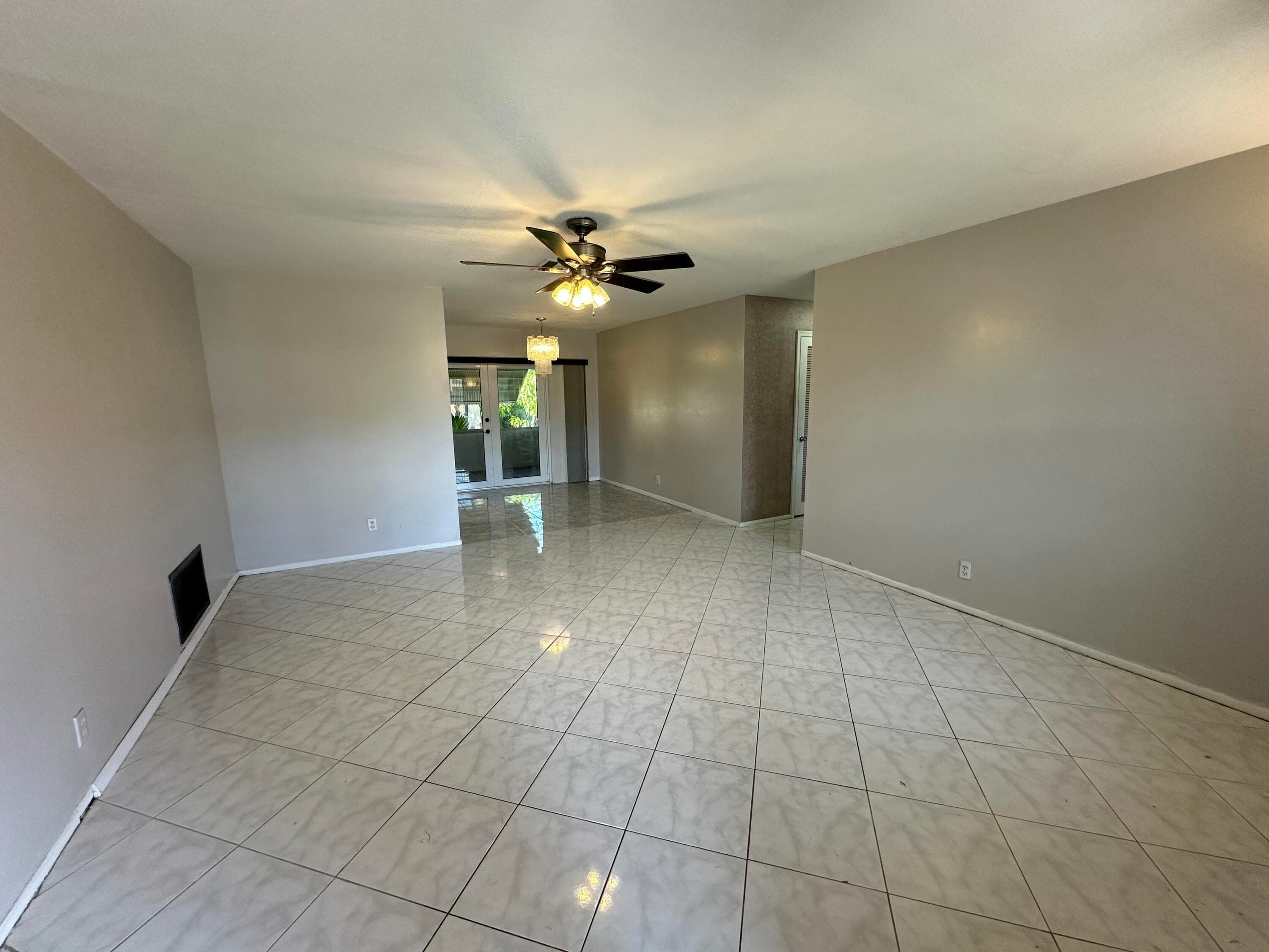 7105 NW 57th Court NW, Tamarac, FL 33321 — photo 2 of 10