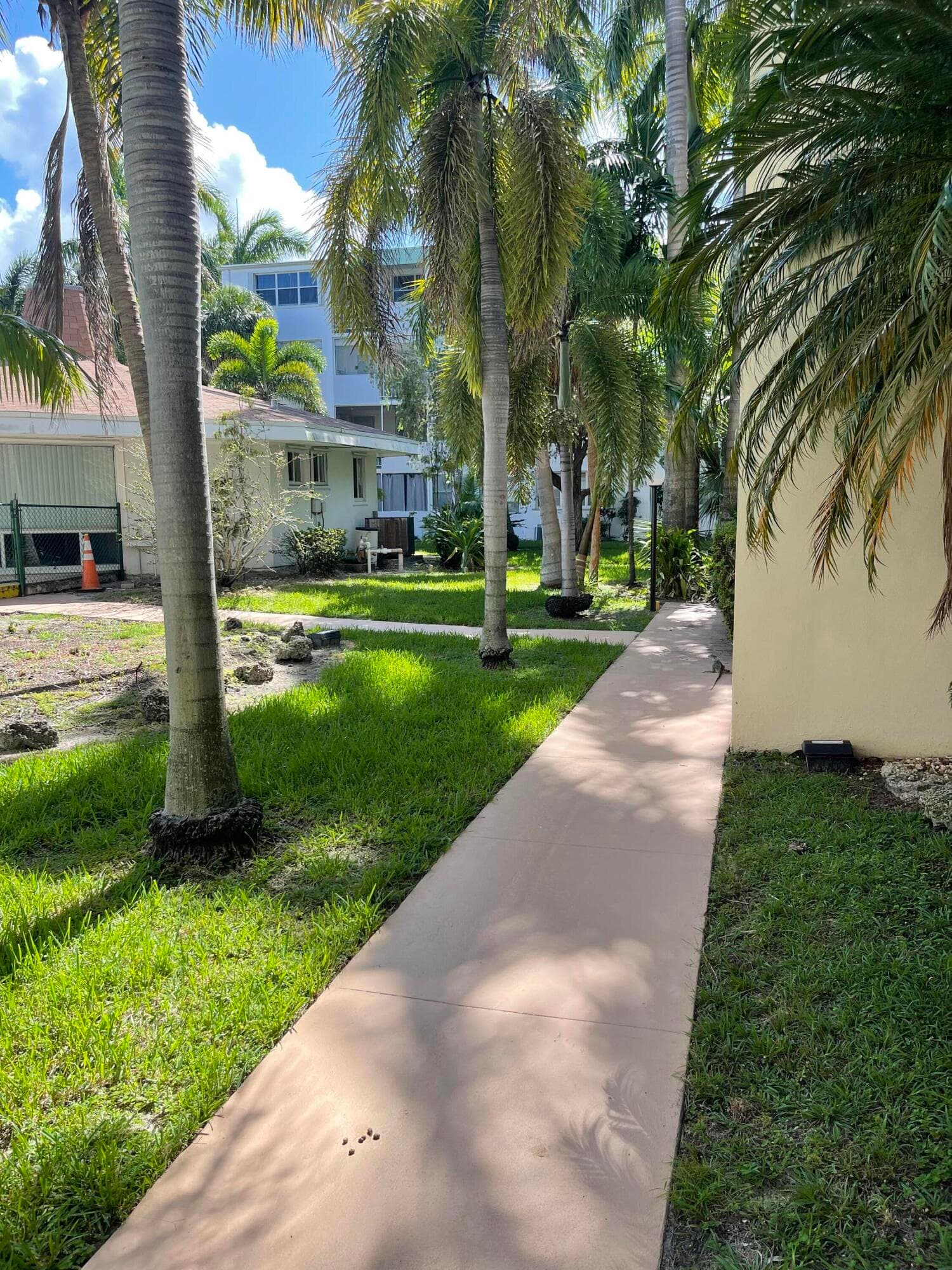 1333 E Hallandale Beach Boulevard 302, Hallandale Beach, FL 33009 — photo 28 of 34