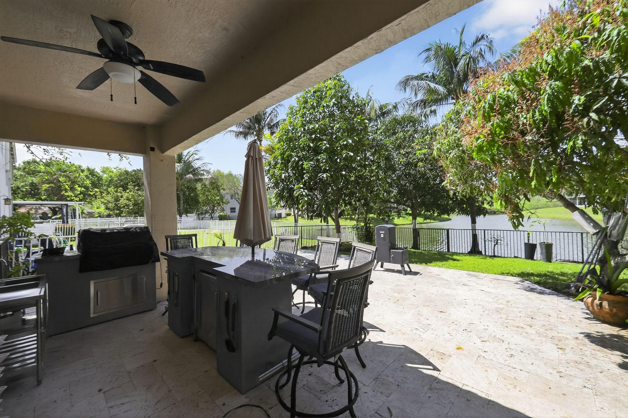 1776 NW 78th Avenue, Pembroke Pines, FL 33024 — photo 23 of 32