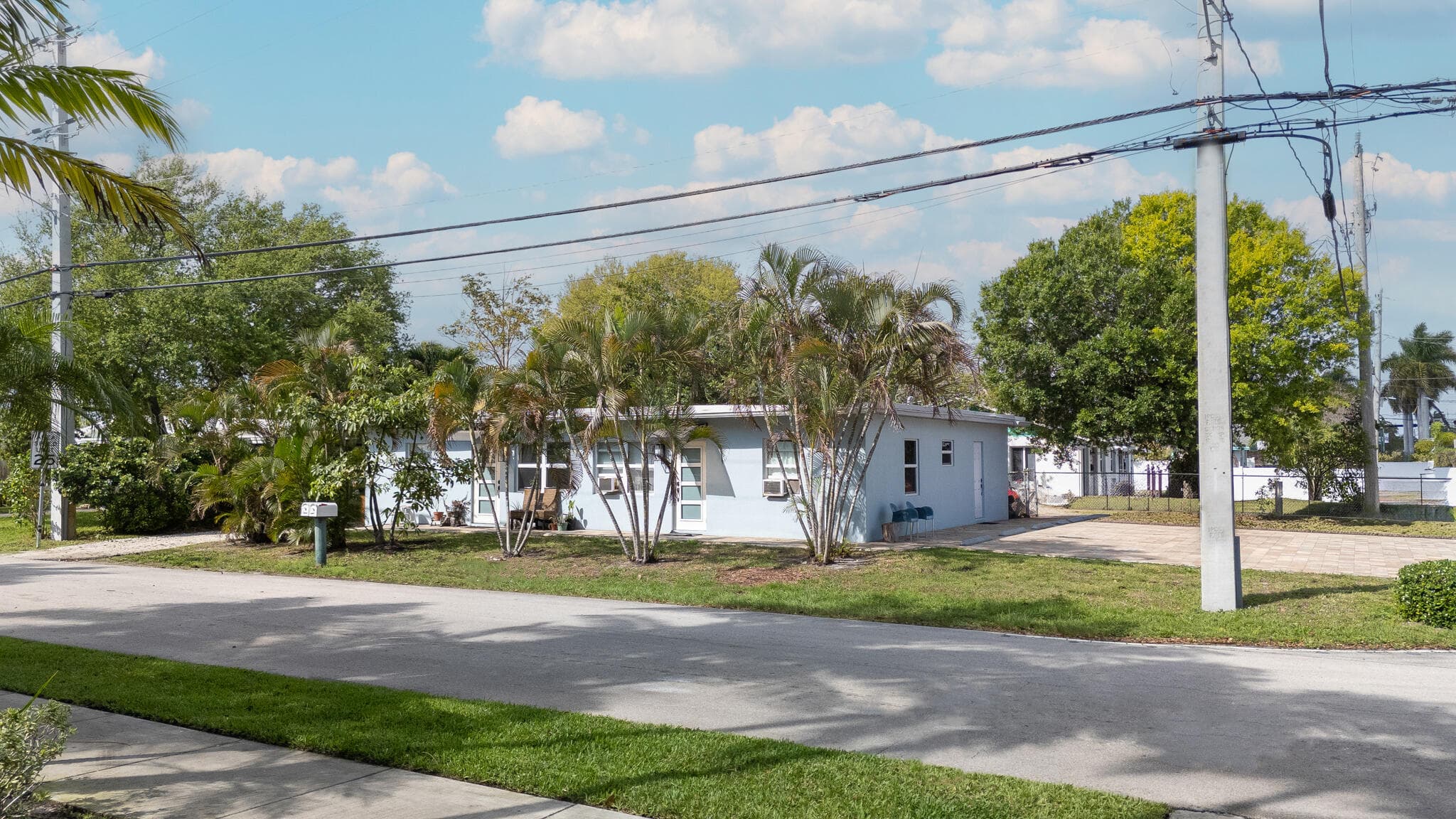 3431 NE 13th Avenue, Oakland Park, FL 33334 — photo 2 of 23