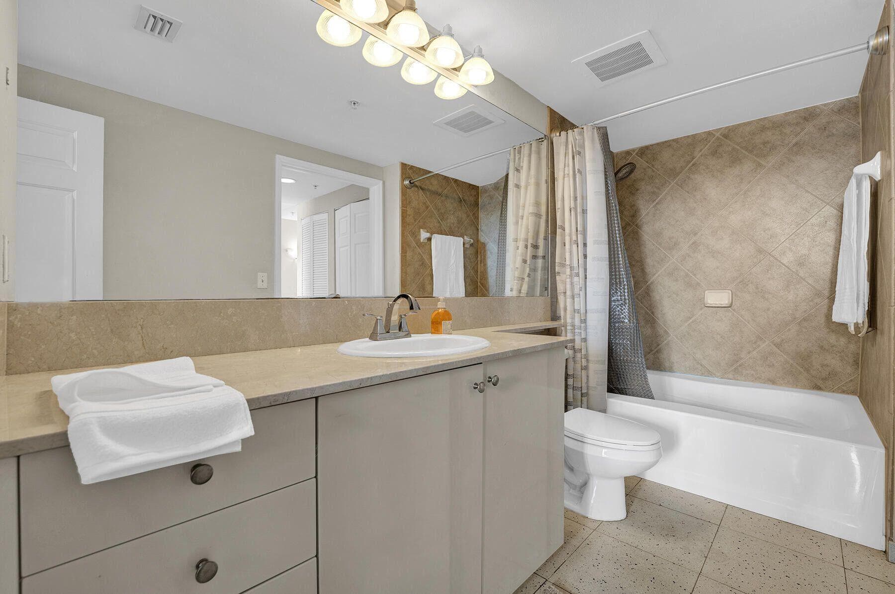 100 NE 6th Street 203, Boynton Beach, FL 33435 — photo 18 of 33