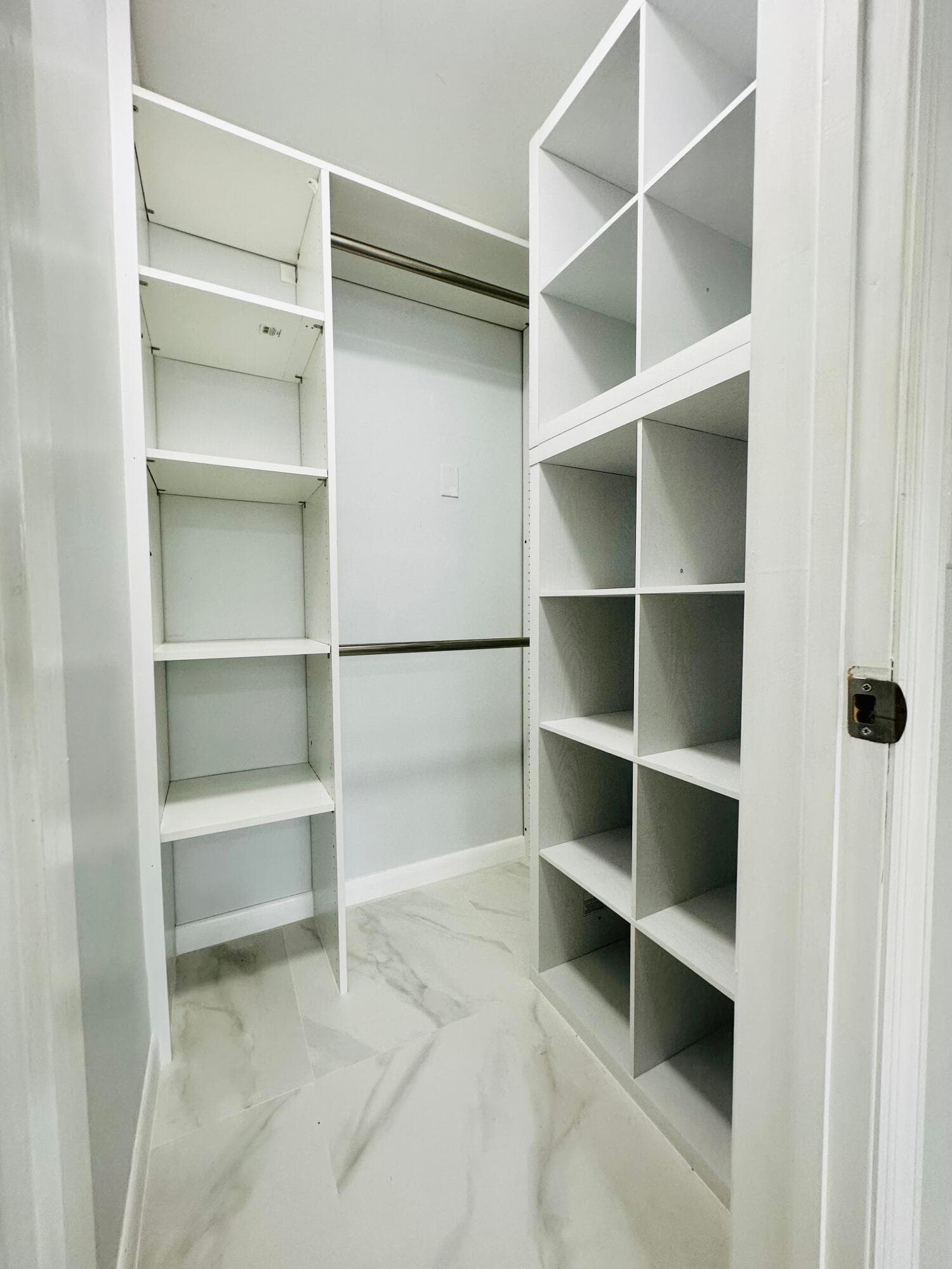 1333 E Hallandale Beach Boulevard 302, Hallandale Beach, FL 33009 — photo 17 of 34