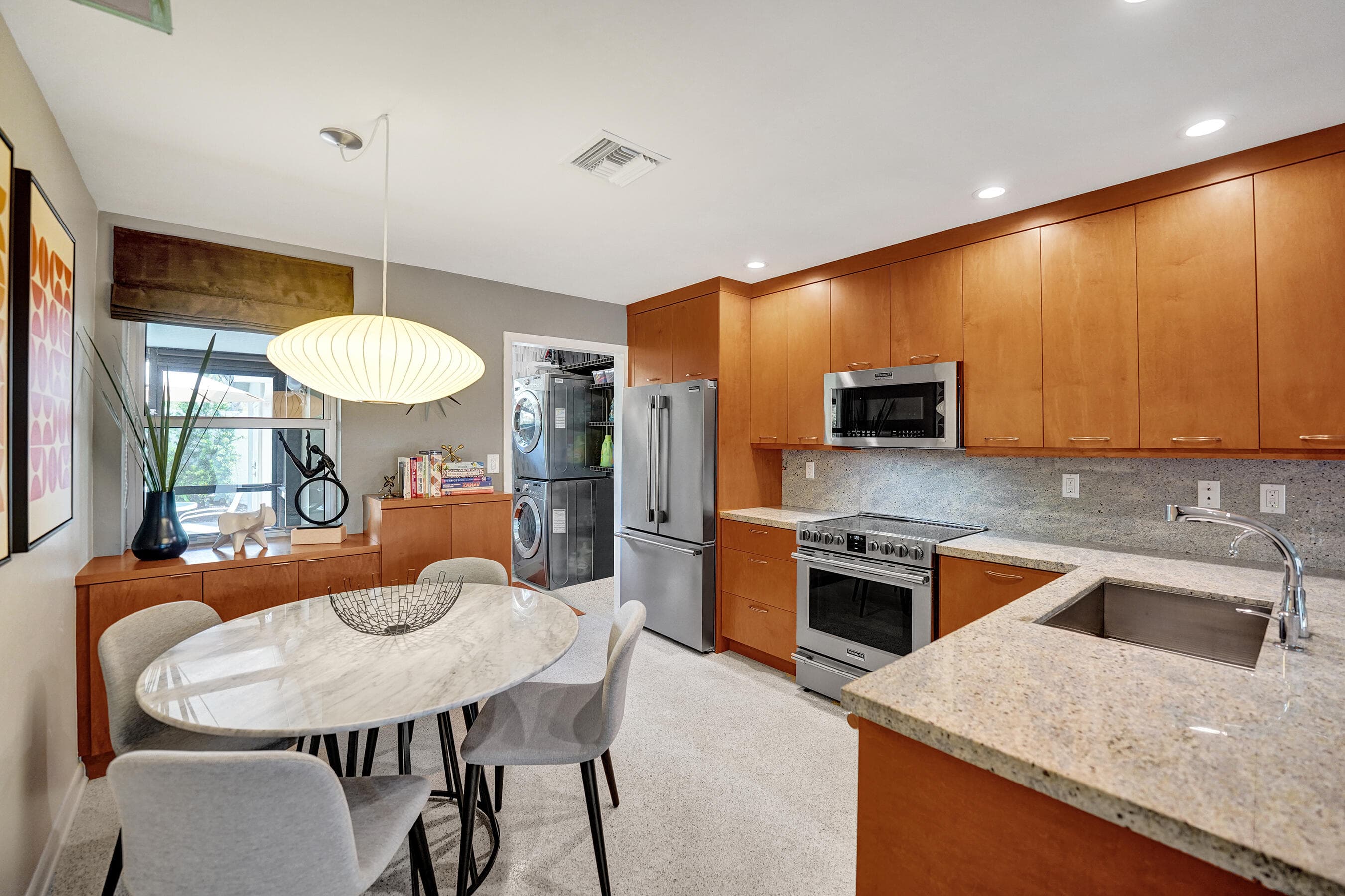 2610 NE 10th Terrace 2608-2610, Wilton Manors, FL 33334 — photo 47 of 80