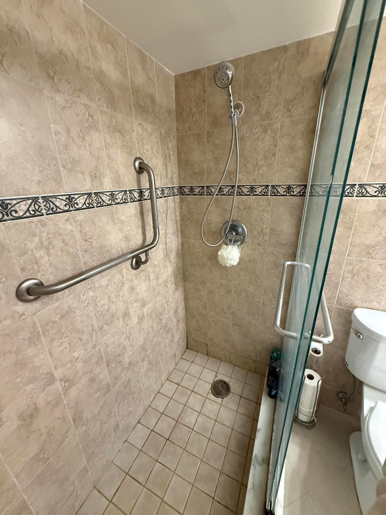300 NE 14th Avenue 411, Hallandale Beach, FL 33009 — photo 26 of 45