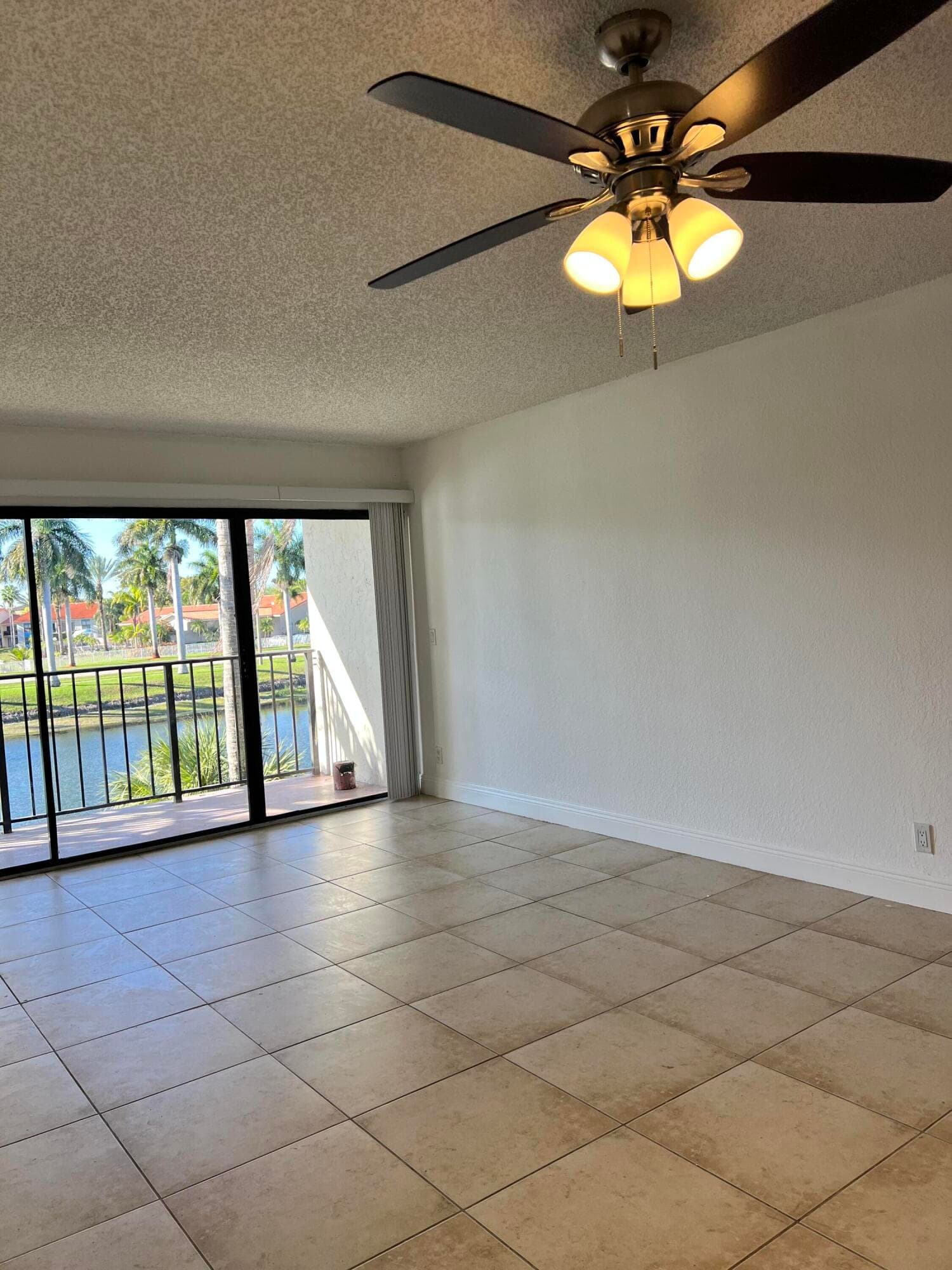 1523 Lake Crystal Drive F, West Palm Beach, FL 33411 — photo 7 of 36