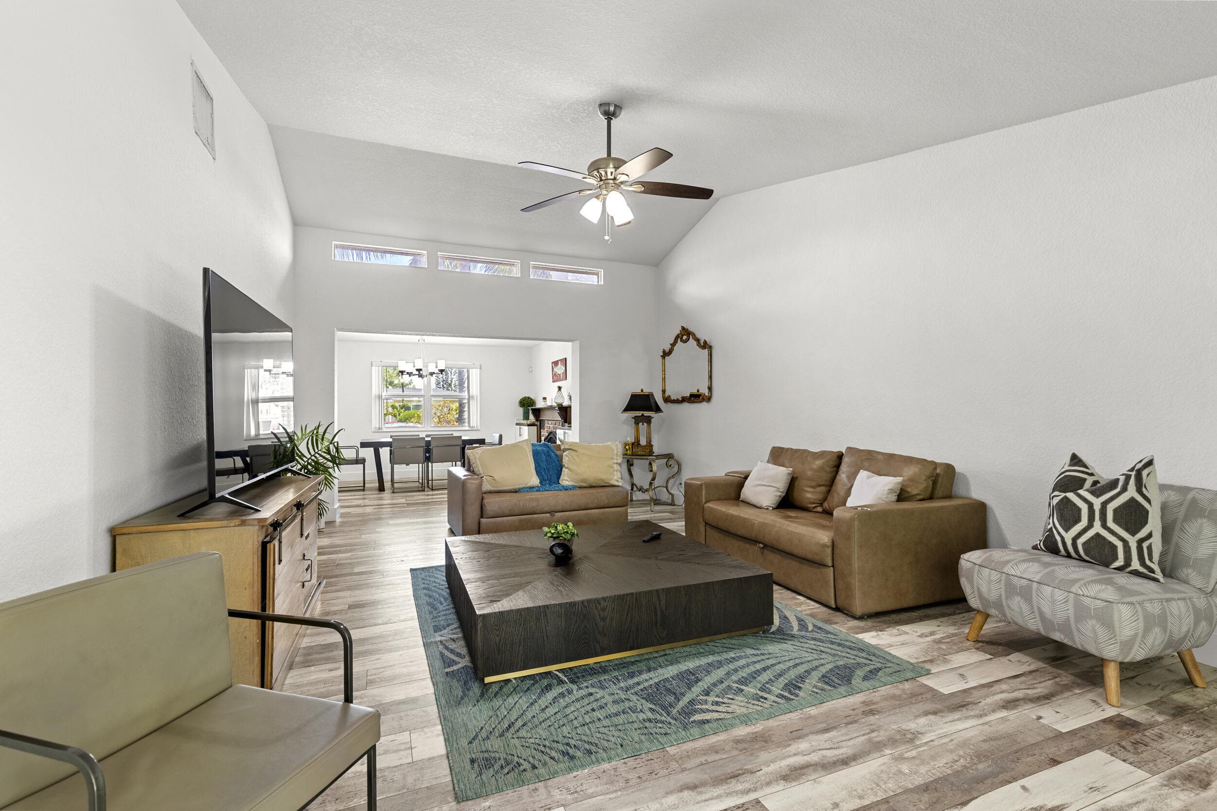 944 Hansen Street, West Palm Beach, FL 33405 — photo 4 of 33