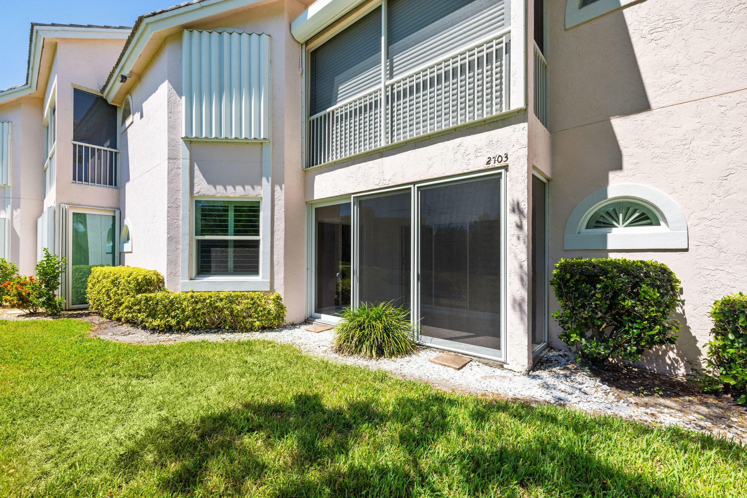 2703 N Fairway Dr Drive N, Jupiter, FL 33477 — photo 9 of 11