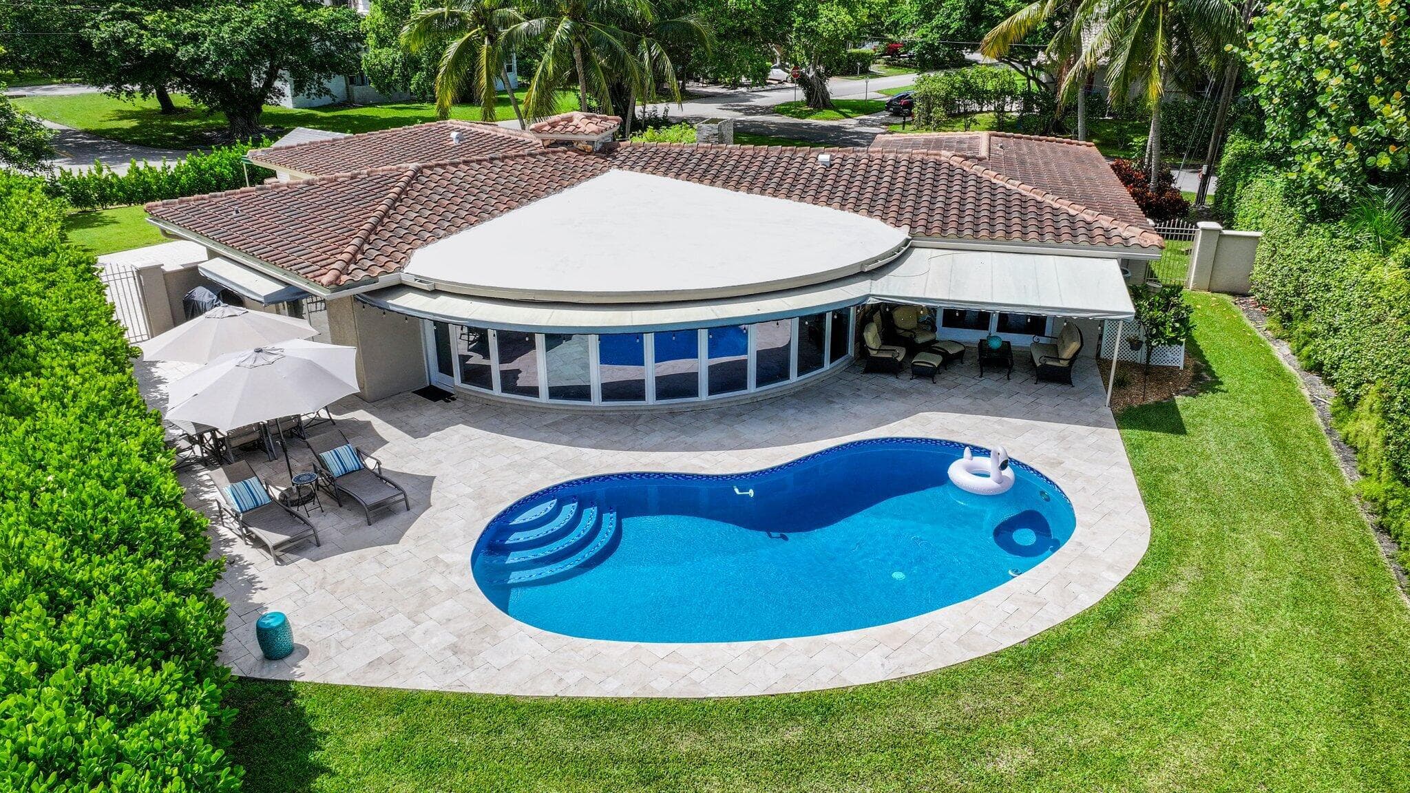 910 Banyan Drive, Delray Beach, FL 33483 — photo 6 of 53