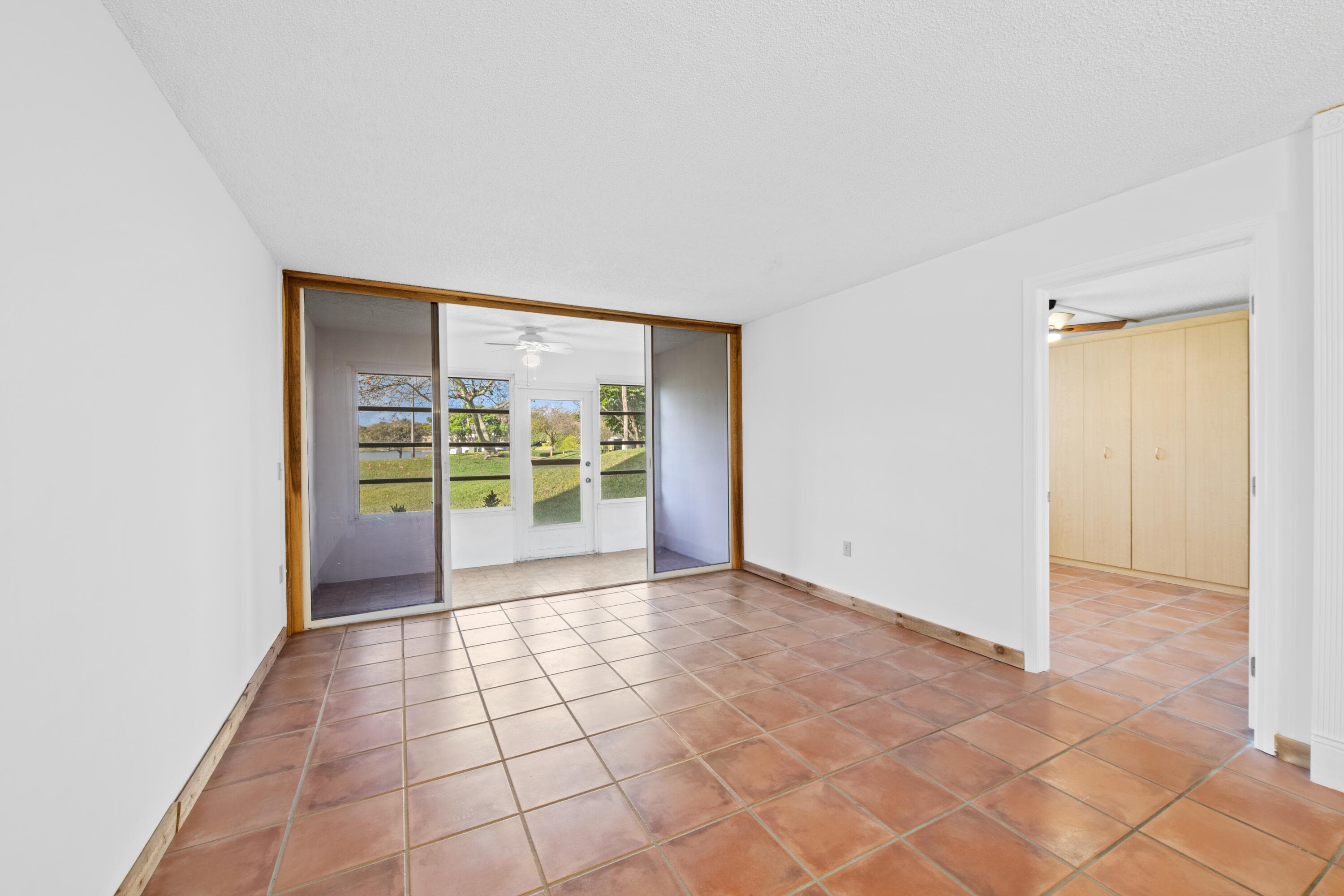 9480 Tangerine Place 102, Davie, FL 33324 — photo 4 of 23