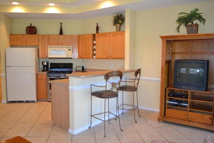 8372 Mulligan Circle 1824, Port St. Lucie, FL 34986 — photo 7 of 14