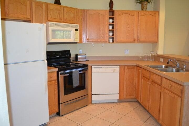 8372 Mulligan Circle 1824, Port St. Lucie, FL 34986 — photo 8 of 14
