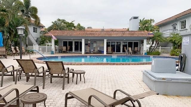 639 W Oakland Park Boulevard 207d, Oakland Park, FL 33311 — photo 23 of 27