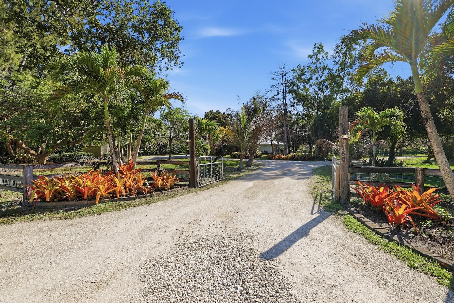 180 Elaine Road, West Palm Beach, FL 33415 — photo 2 of 58
