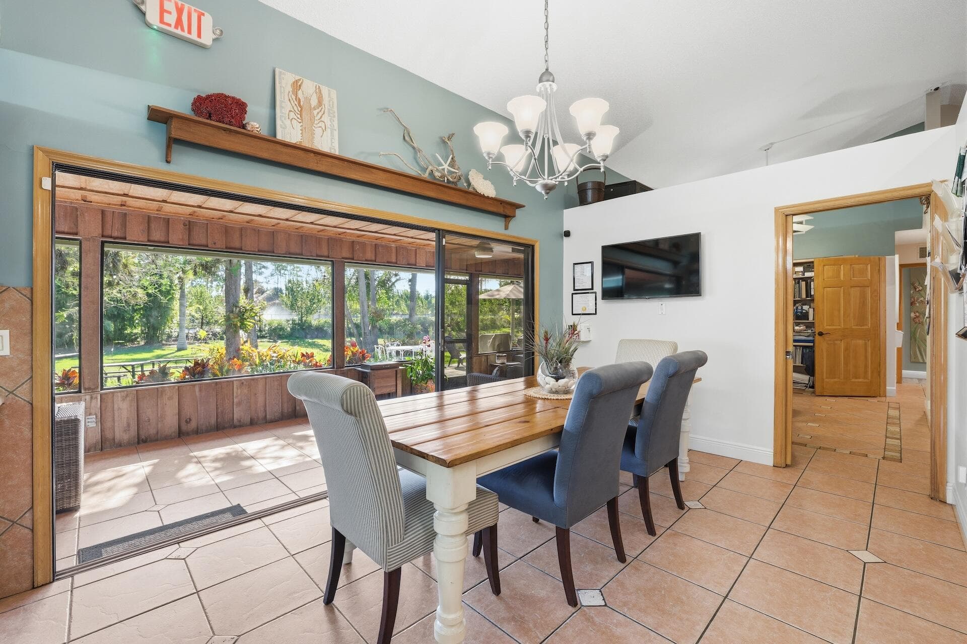 180 Elaine Road, West Palm Beach, FL 33415 — photo 11 of 58
