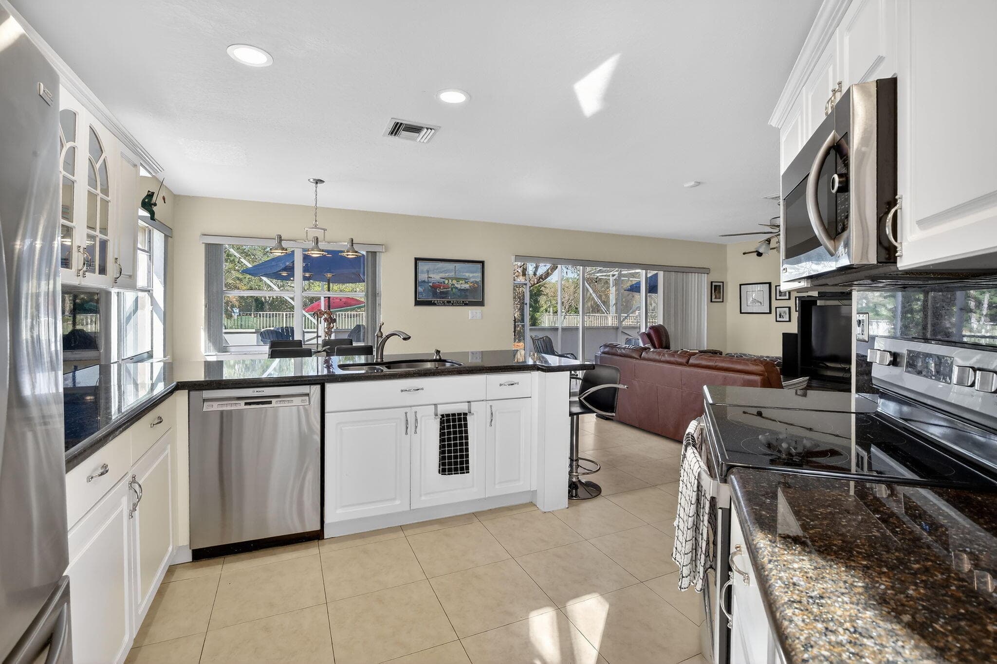 1294 NW 168th Avenue, Pembroke Pines, FL 33028 — photo 10 of 116