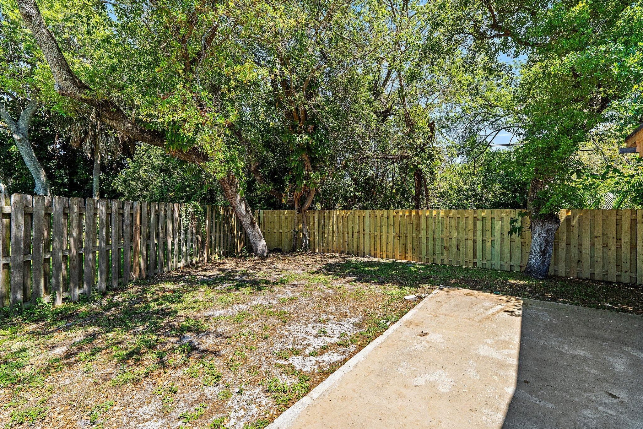 1007 Raintree Lane, Palm Beach Gardens, FL 33410 — photo 42 of 58