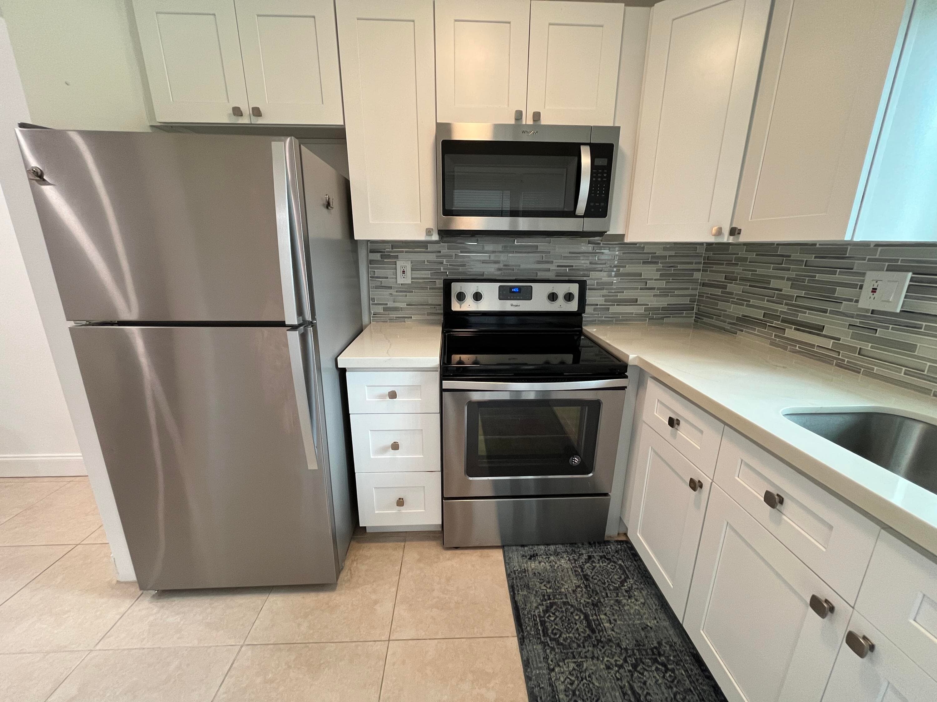 2100 NE 38th Street 128, Lighthouse Point, FL 33064 — photo 1 of 28