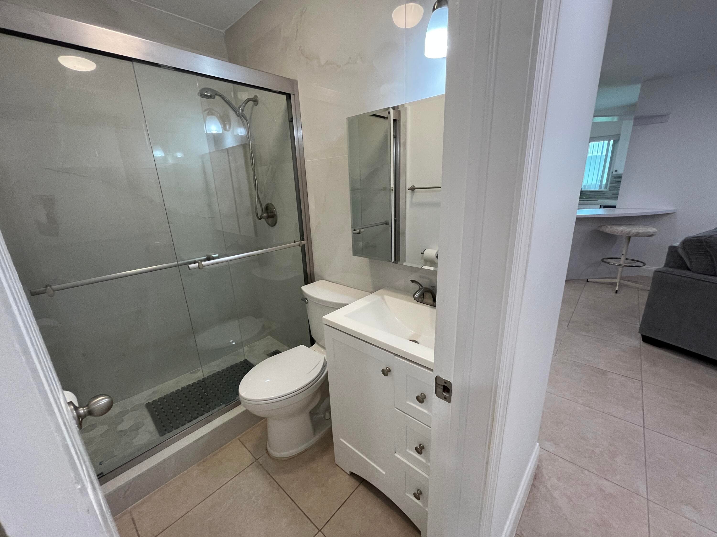 2100 NE 38th Street 128, Lighthouse Point, FL 33064 — photo 10 of 28