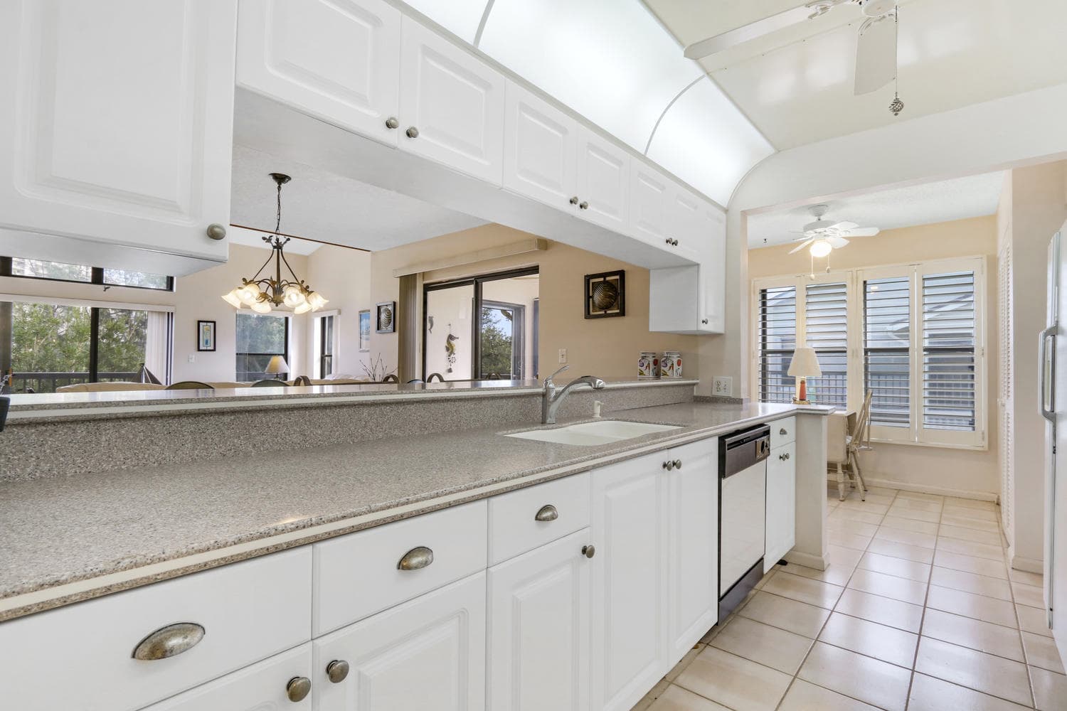 2206 S Fairway Dr S S, Jupiter, FL 33477 — photo 9 of 31