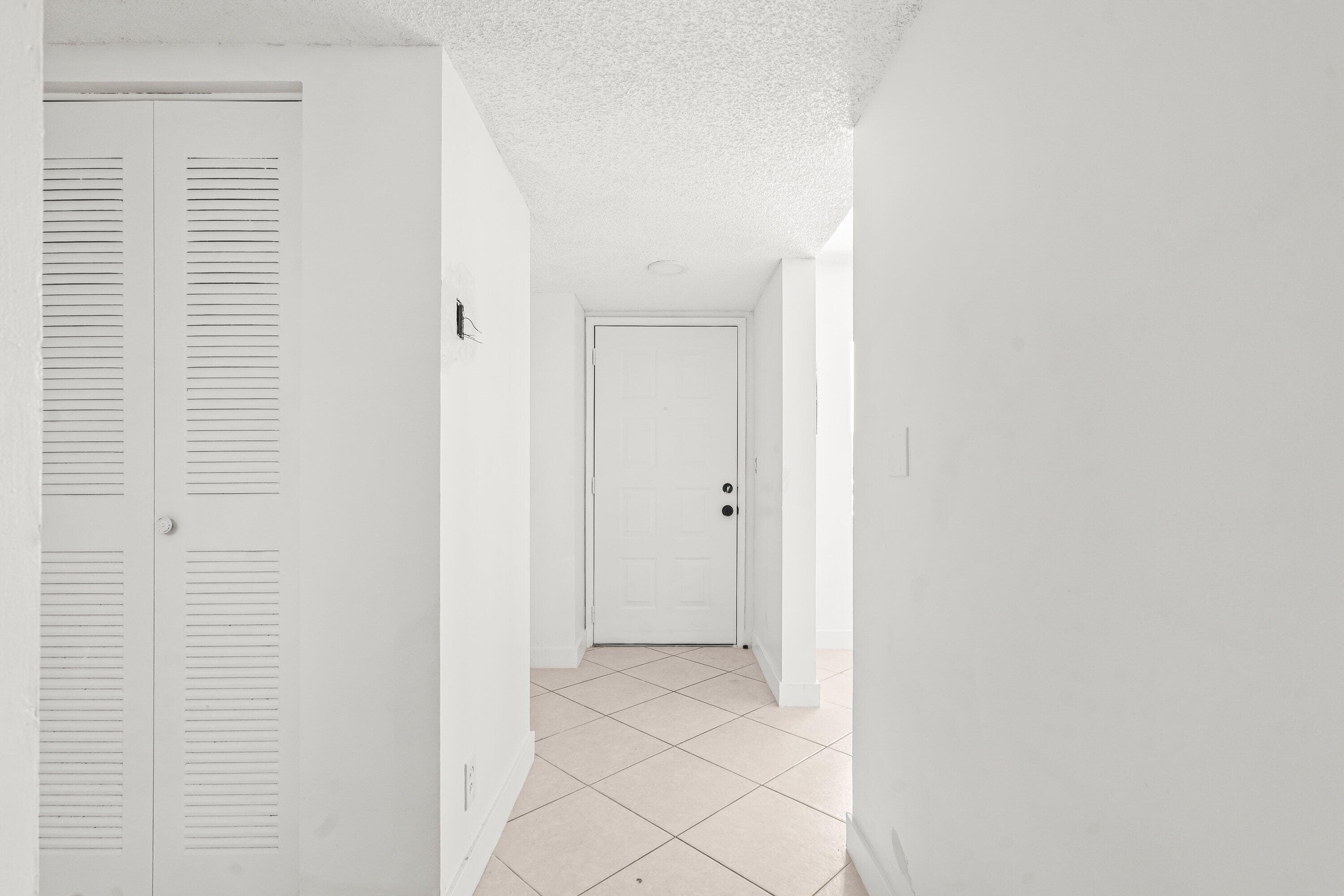 7301 Amberly Lane 304, Delray Beach, FL 33446 — photo 3 of 26