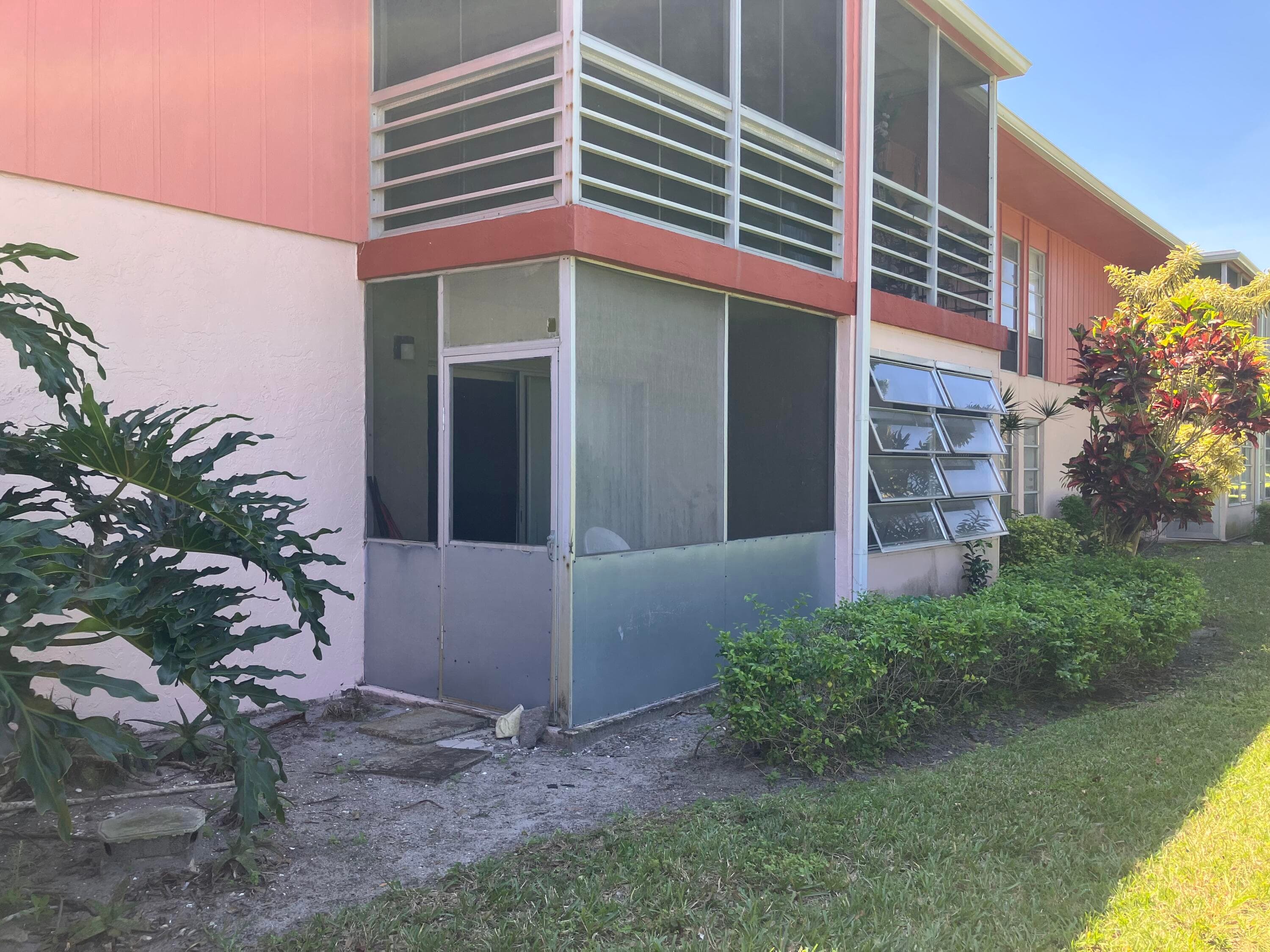 17 Golfs Edge D, West Palm Beach, FL 33417 — photo 13 of 19
