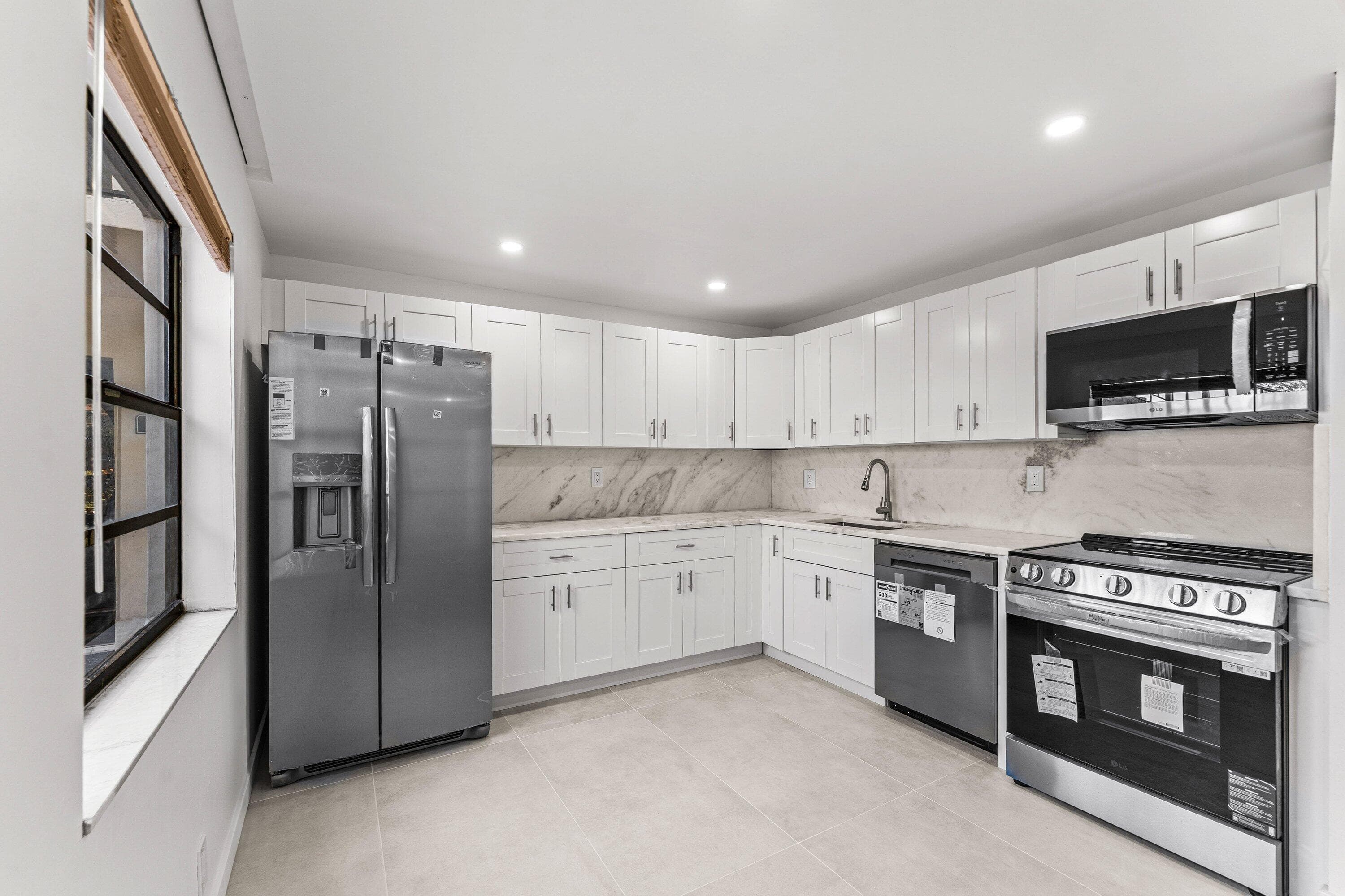 551 Piedmont L, Delray Beach, FL 33484 — photo 8 of 31